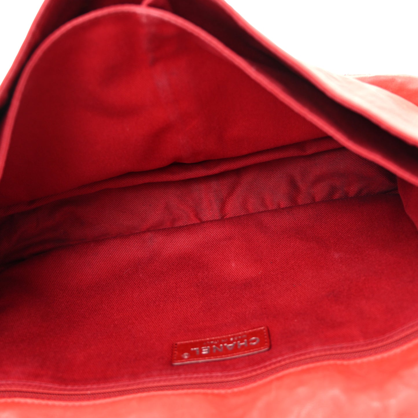 Calfskin Quilted Medium Natural Beauty Flap Red