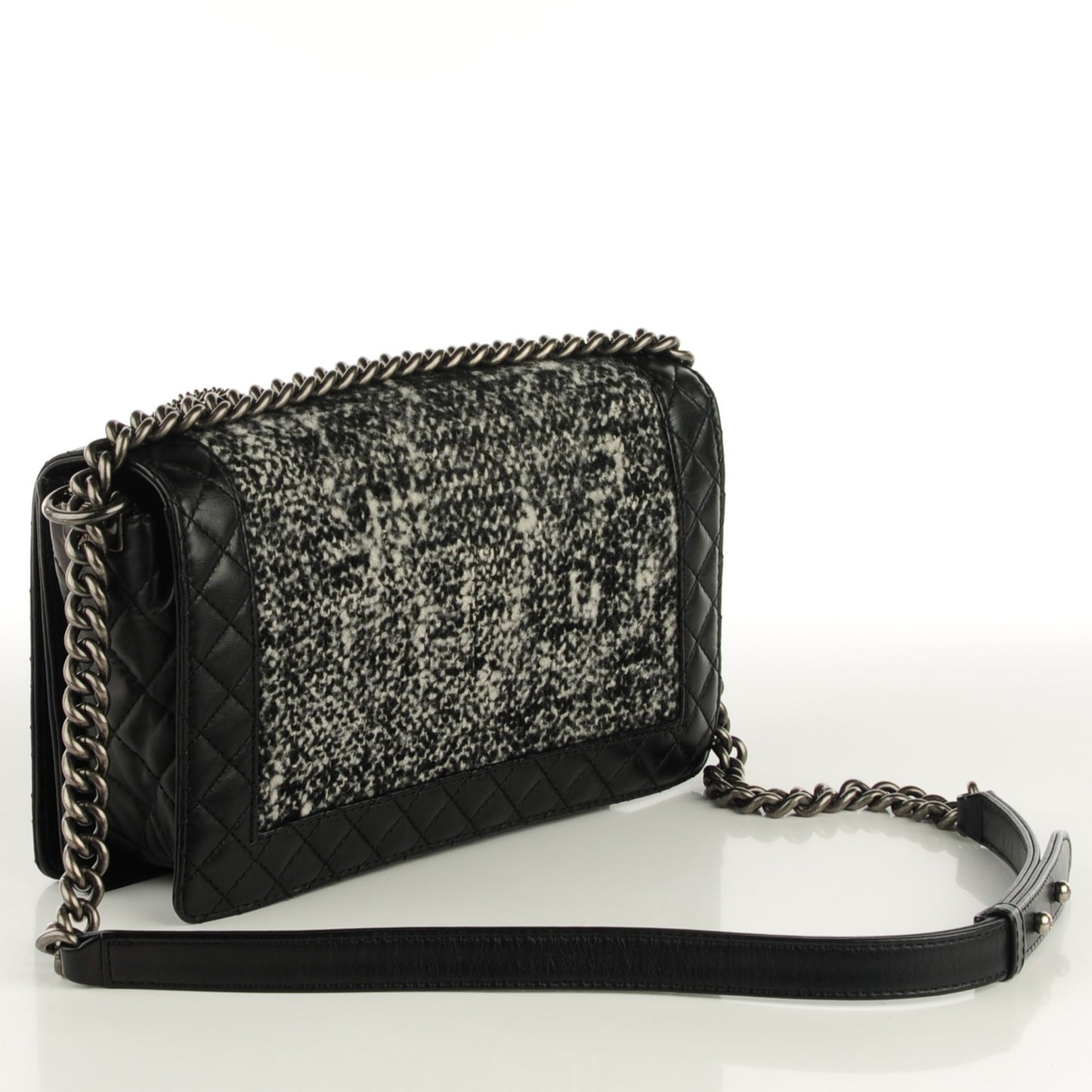 Calfskin Tweed Enchained Medium Boy Flap Black