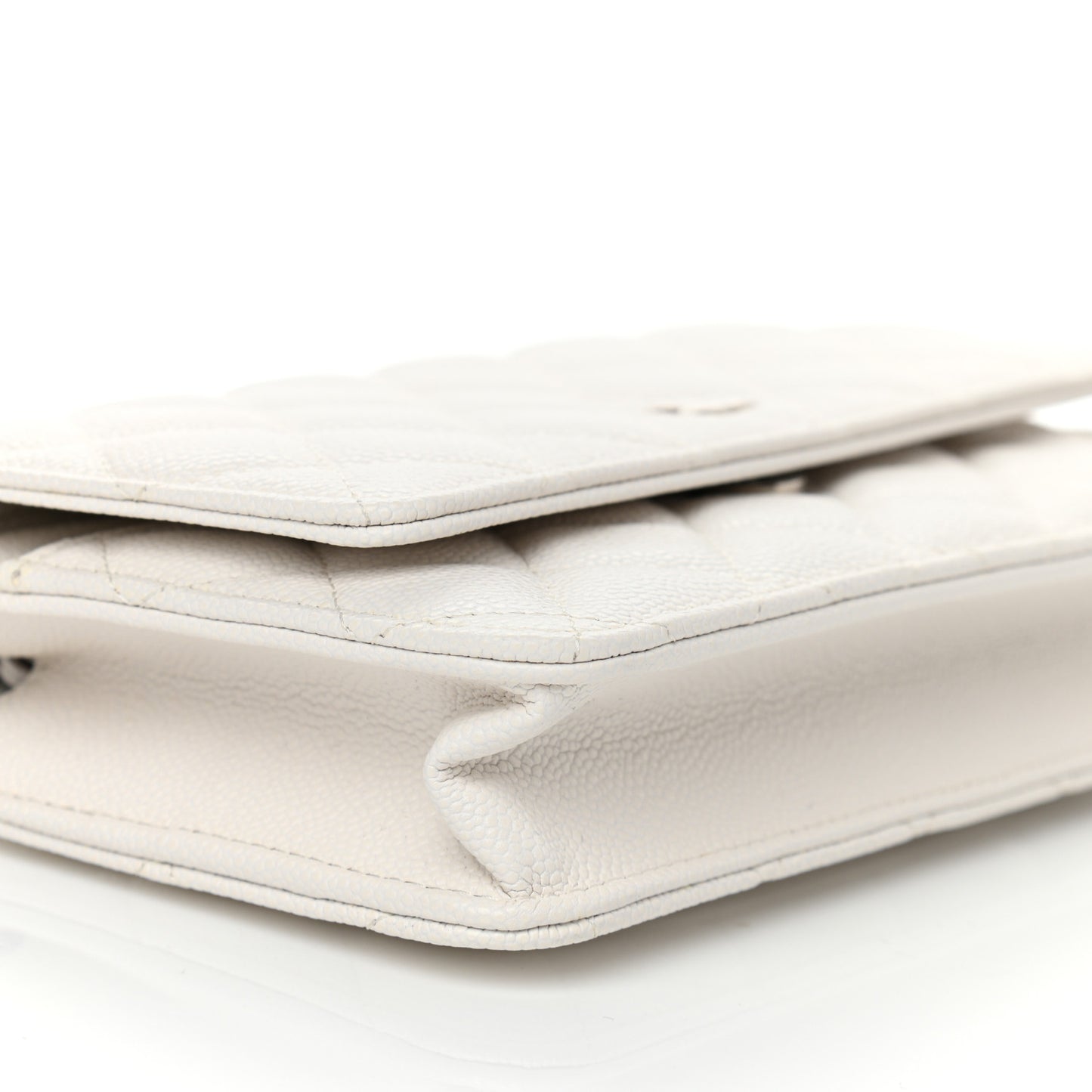 Caviar Quilted Wallet On Chain WOC White