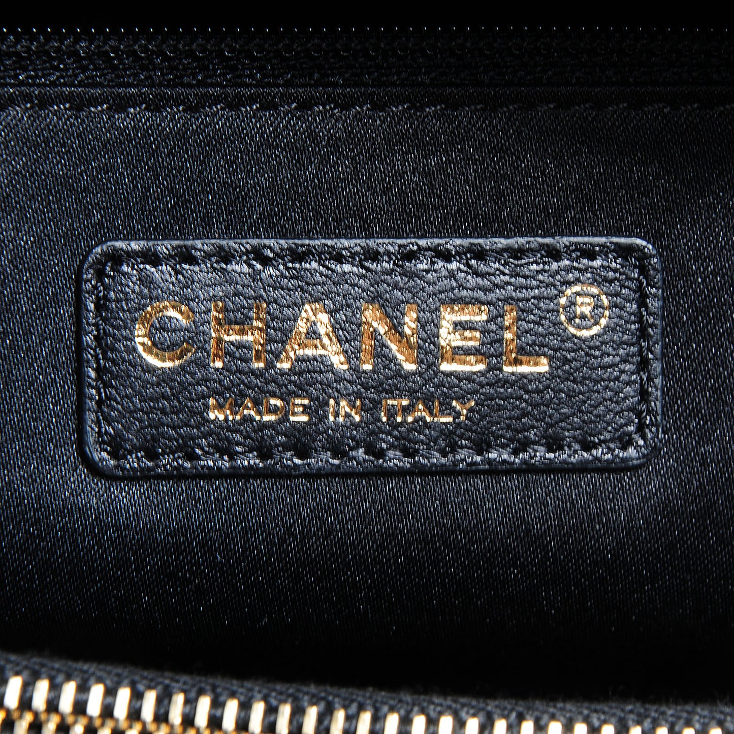 Caviar Grand Shopping Tote GST Black