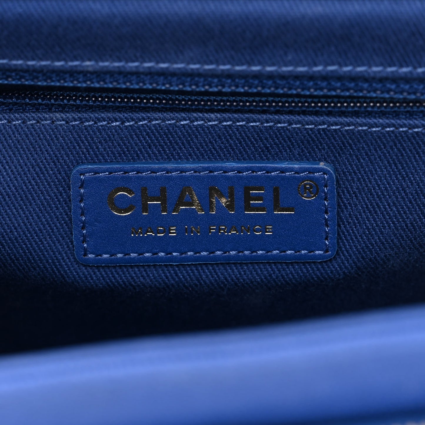 Caviar Quilted Medium Business Affinity Flap Dark Blue