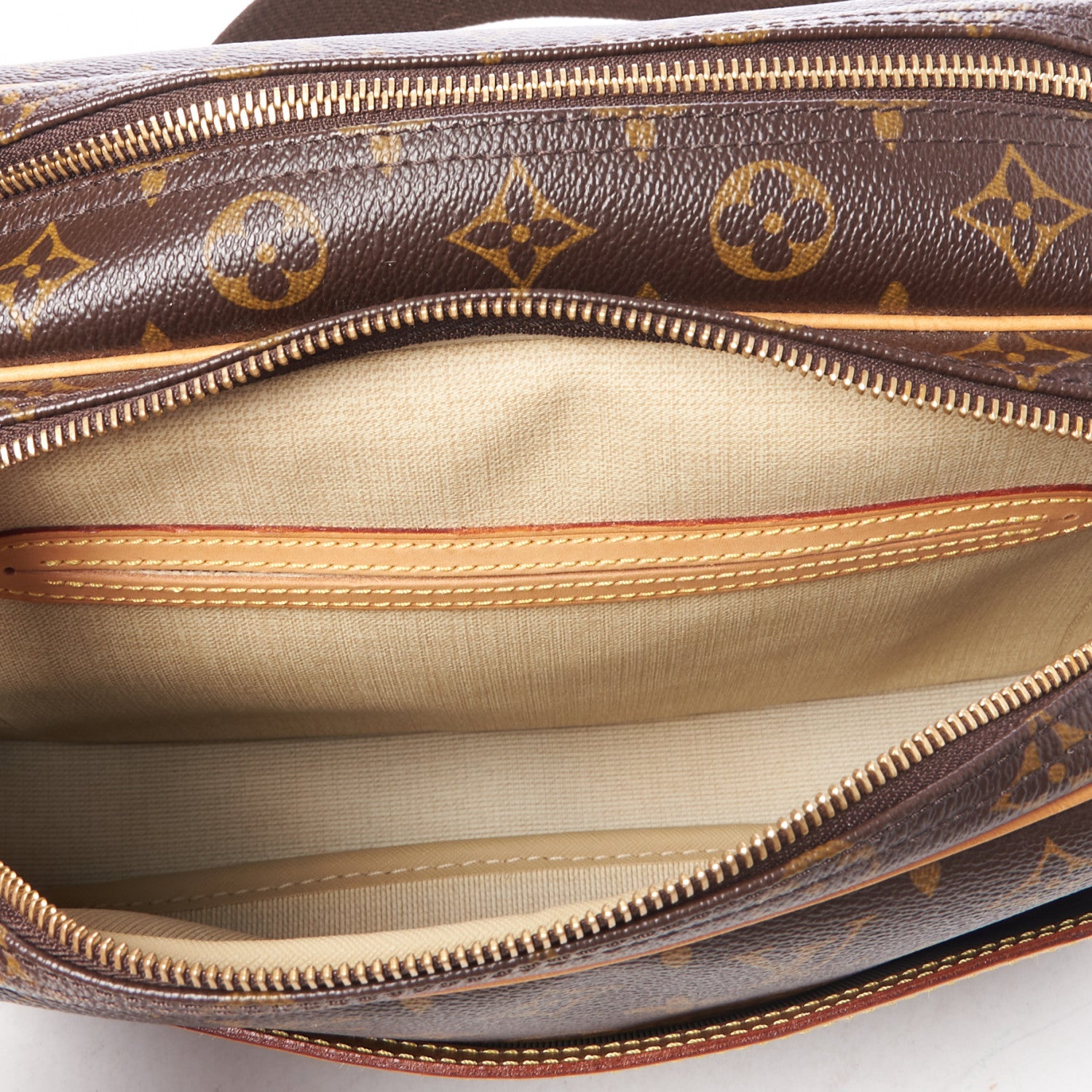 Louis Vuitton Monogram Reporter PM 8 of 8