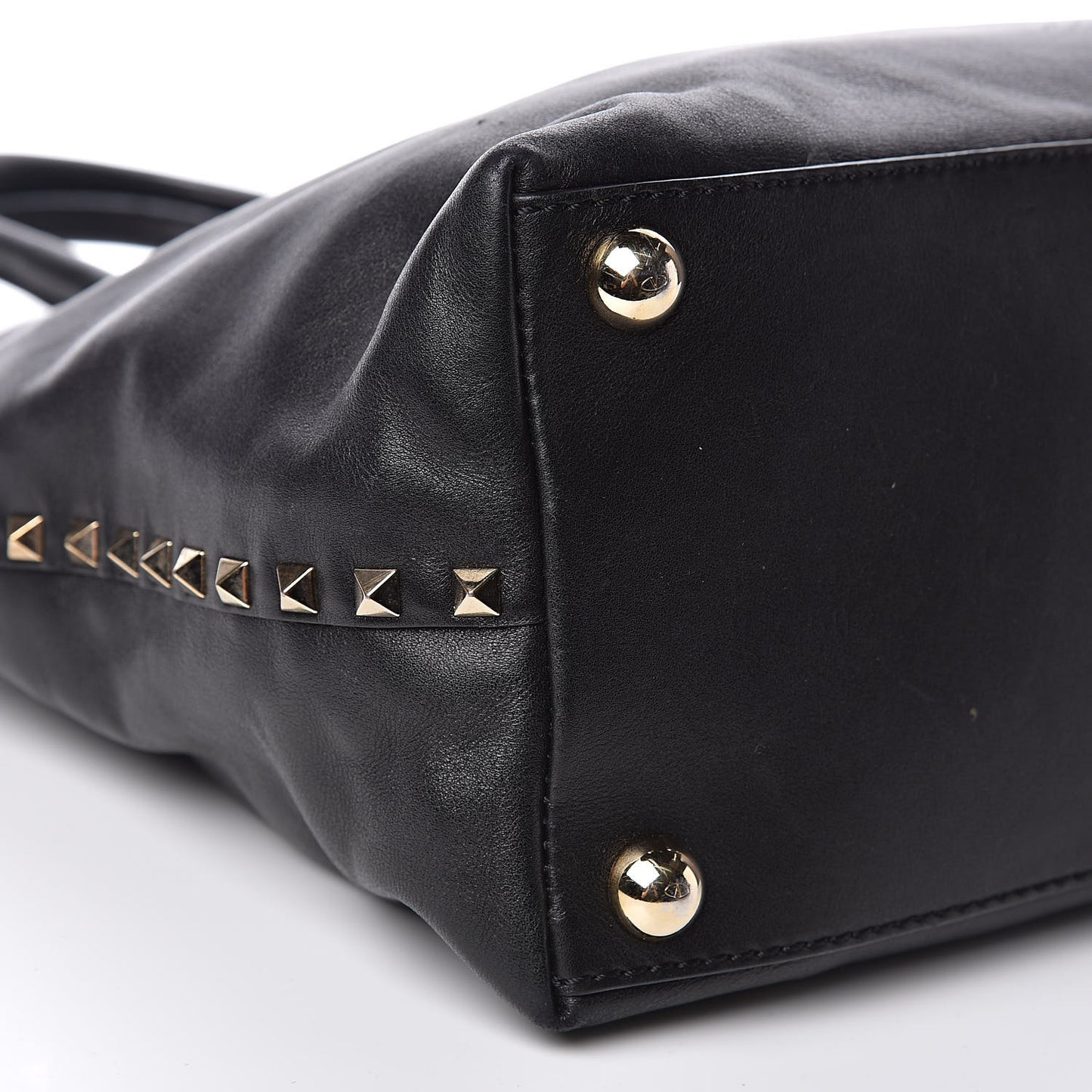 Vitello Rockstud Dome Satchel Black