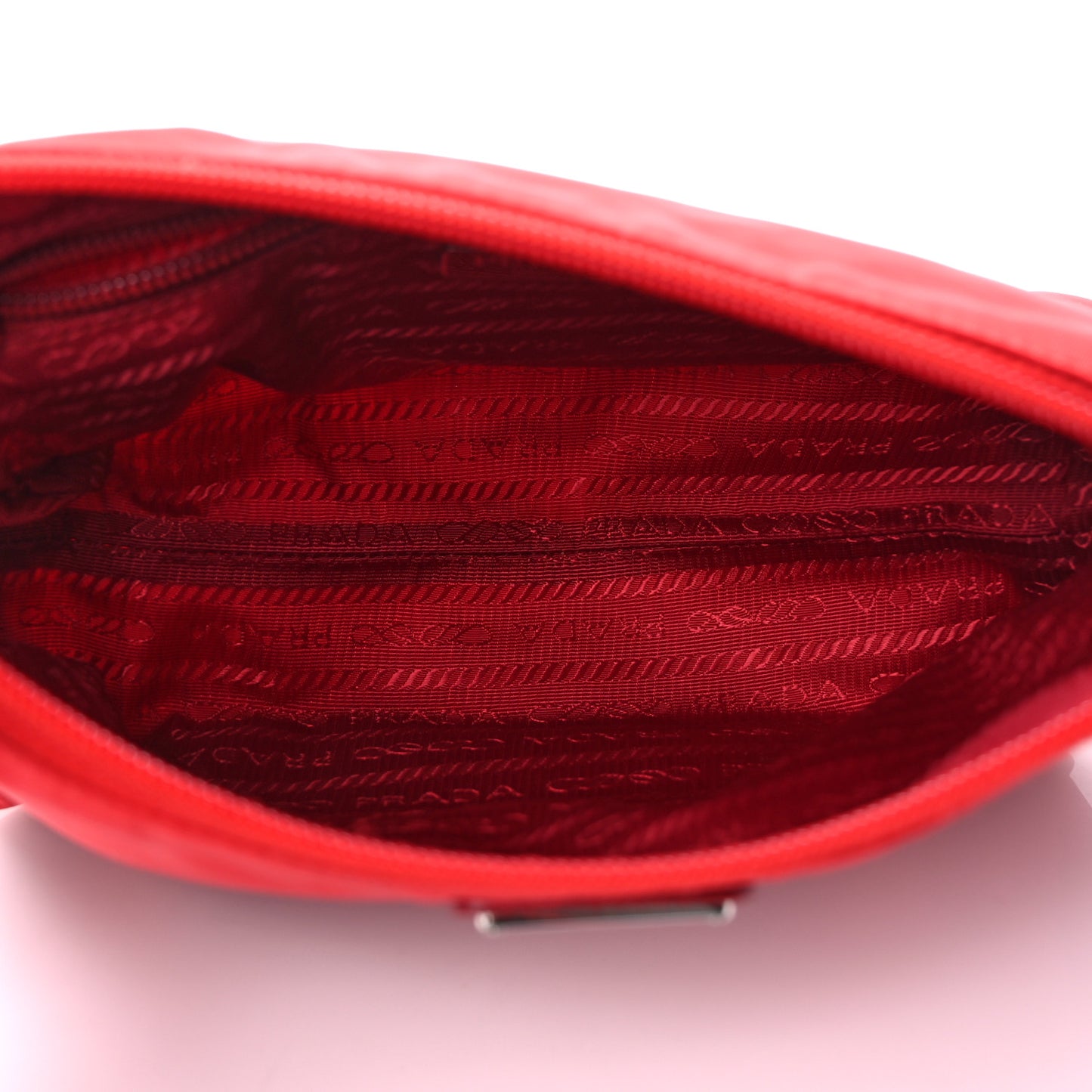 Tessuto Nylon Saffiano Wristlet Rosso