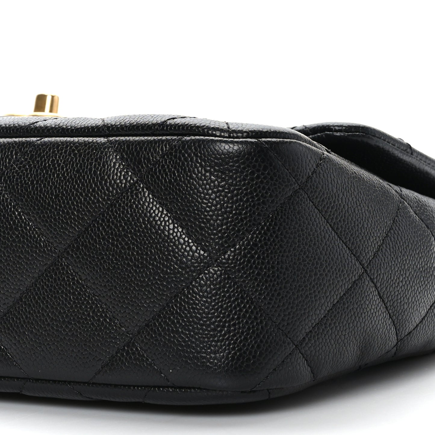 Caviar Quilted Sweetheart Flap Black