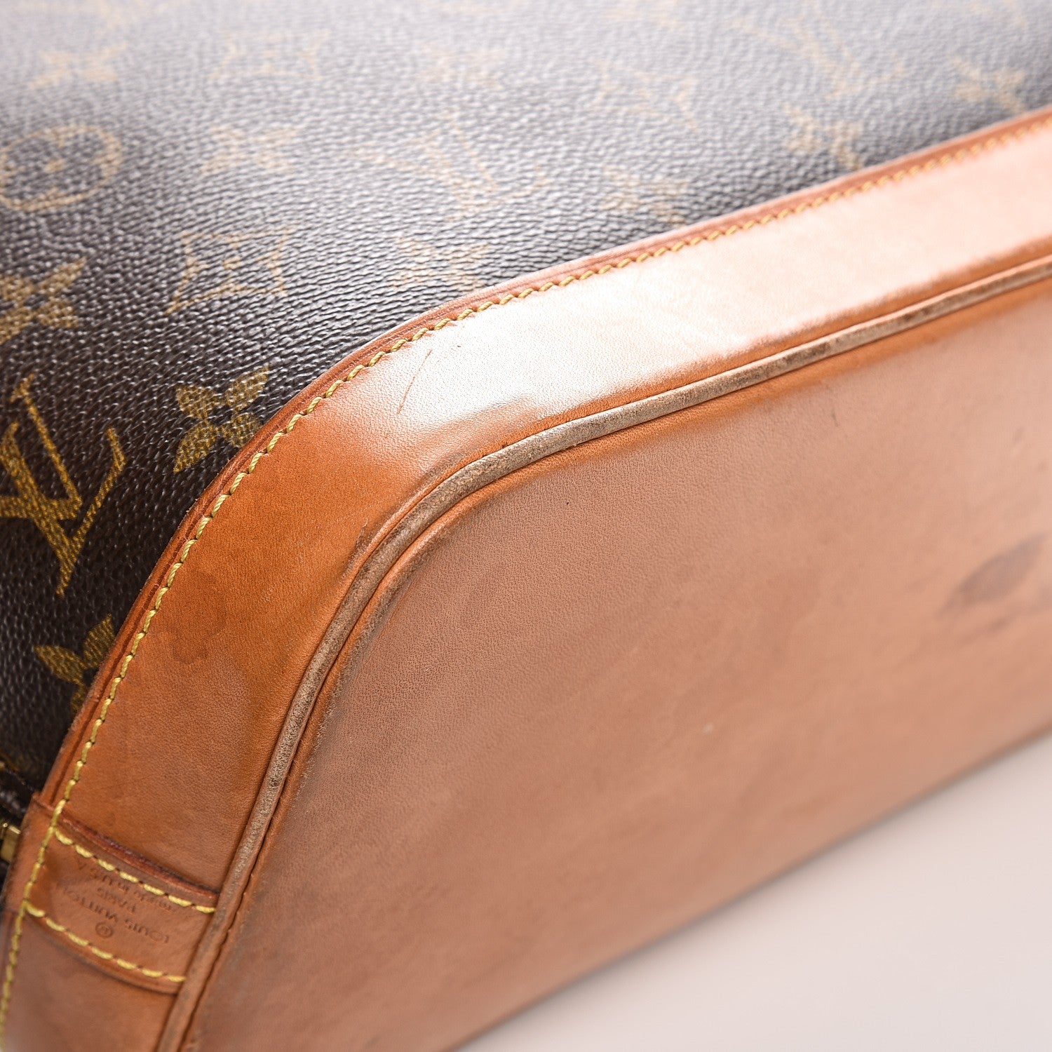 Louis Vuitton Monogram Alma PM 14 of 20