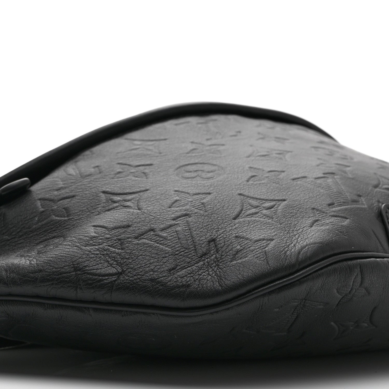 Louis Vuitton Calfskin Monogram Shadow Discovery Bumbag Black 8 of 9