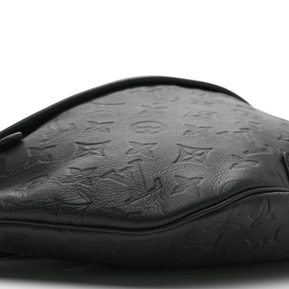 Louis Vuitton Calfskin Monogram Shadow Discovery Bumbag Black 8 of 9