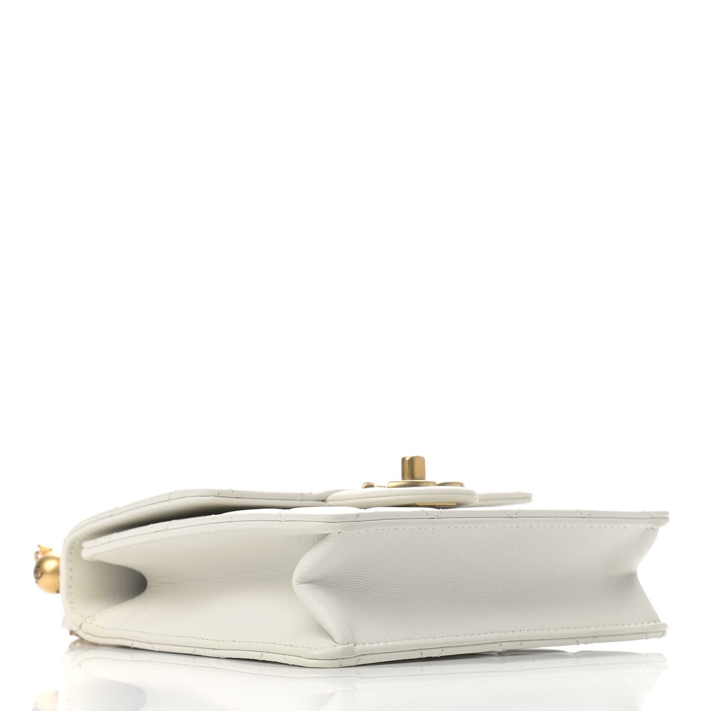 Lambskin Quilted Chic Pearls Flap White