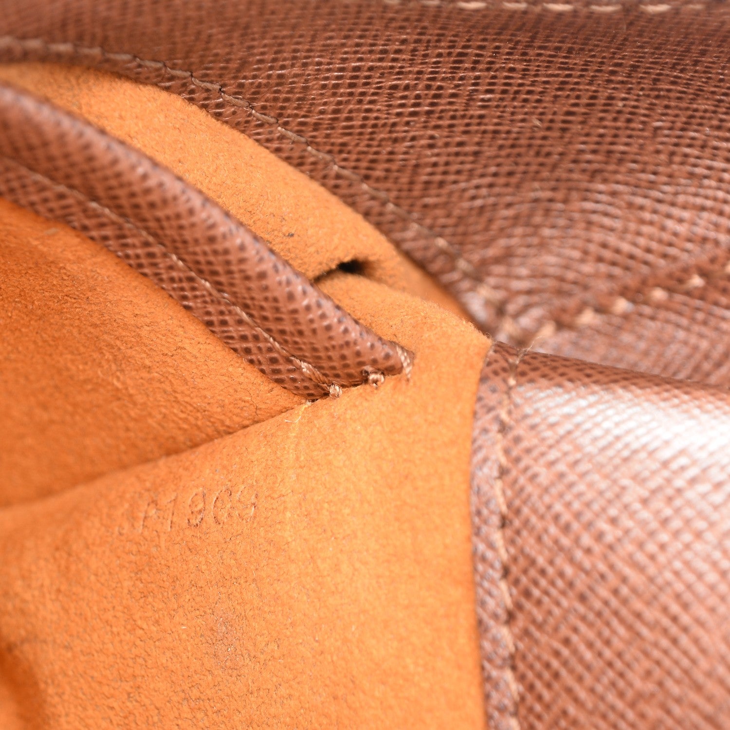 Louis Vuitton Monogram Musette Tango 7 of 8