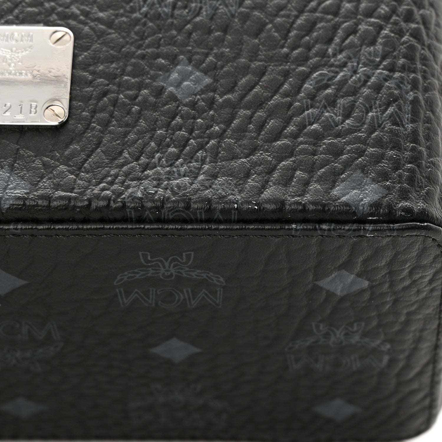 MCM Visetos Medium Rockstar Vanity Case Black 11 of 12
