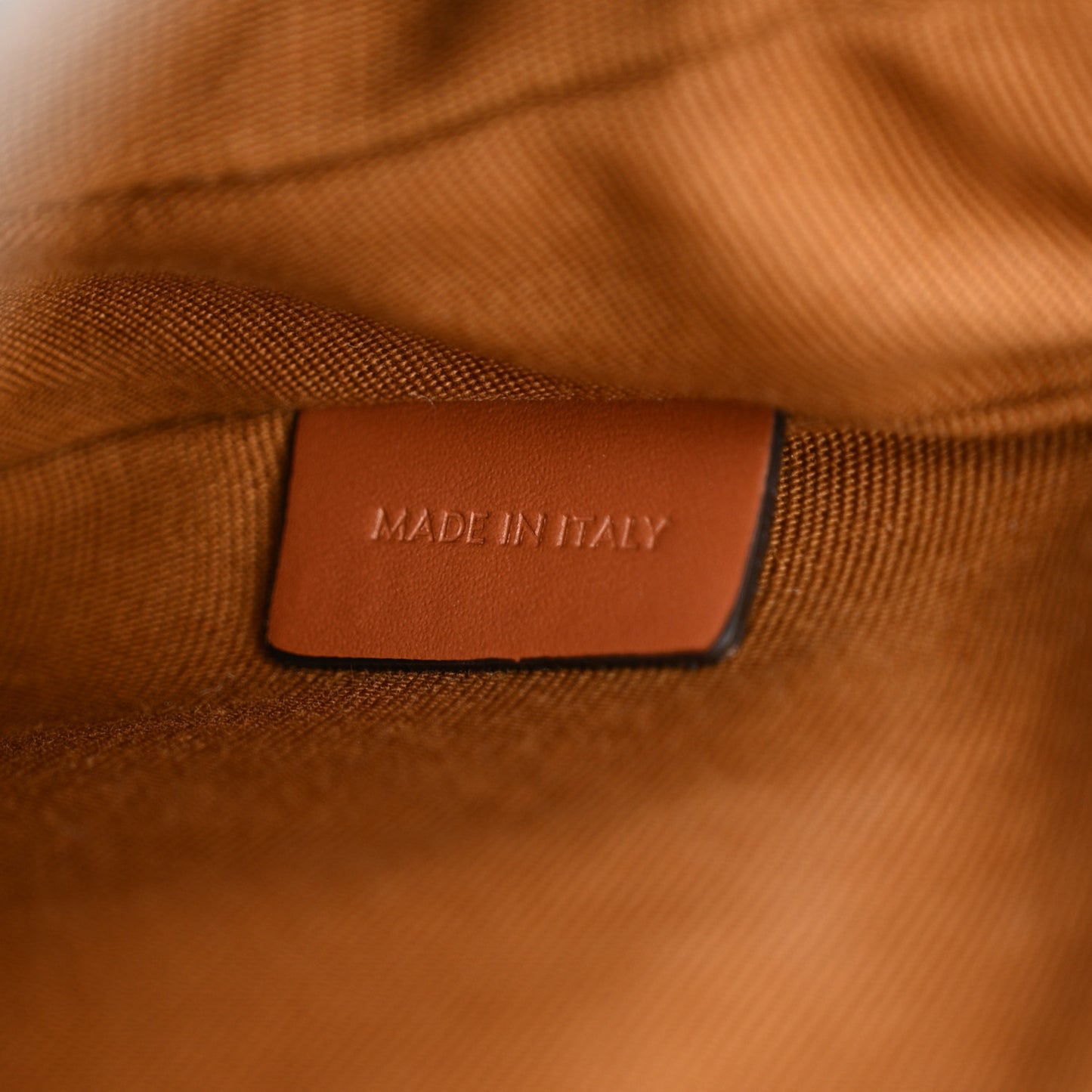 Calfskin Triomphe Besace Tan