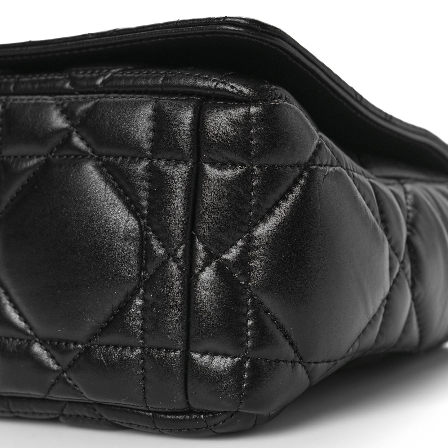 Calfskin Macrocannage Medium Caro Bag Black