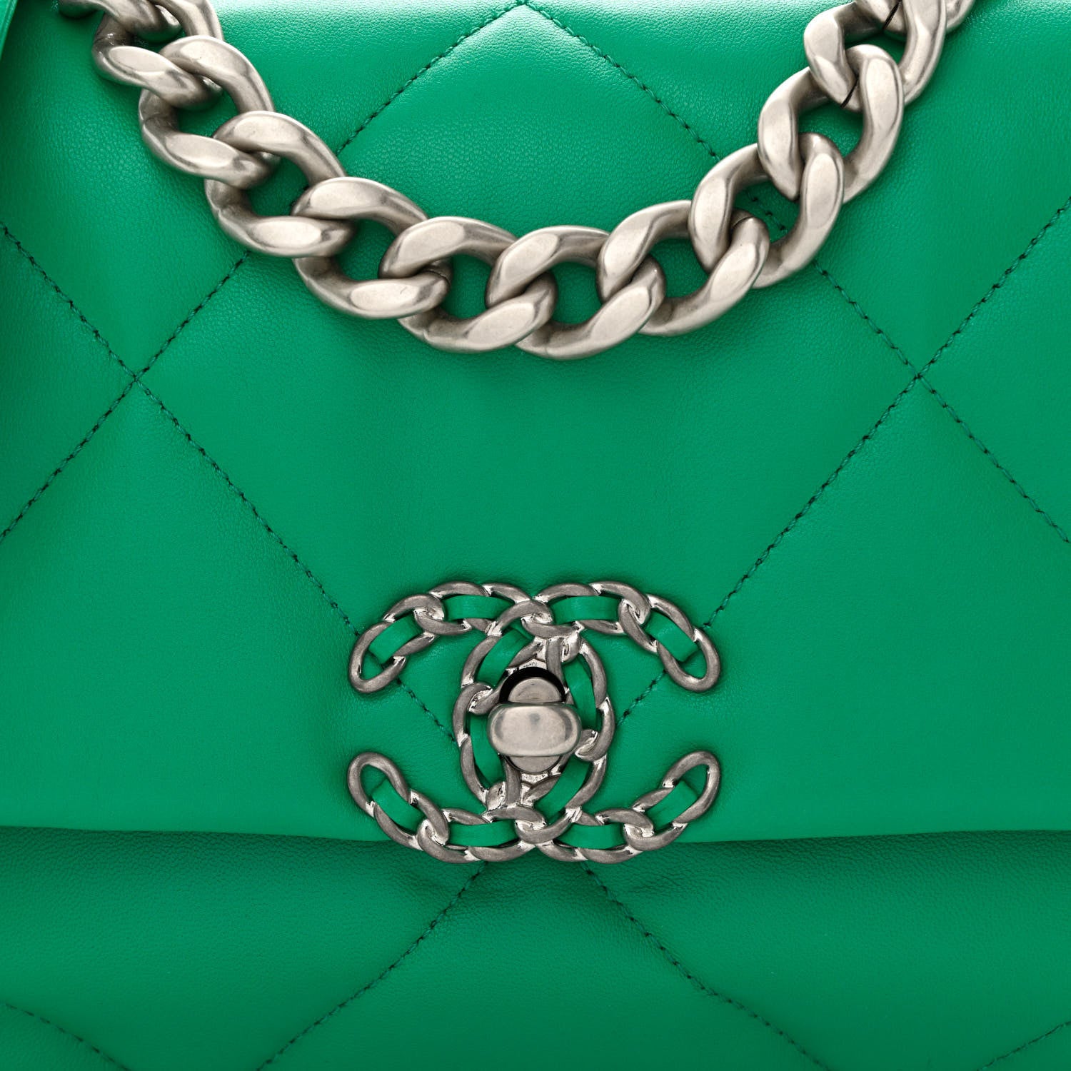 Chanel Lambskin Quilted Medium Chanel 19 Flap Green 7 of 9