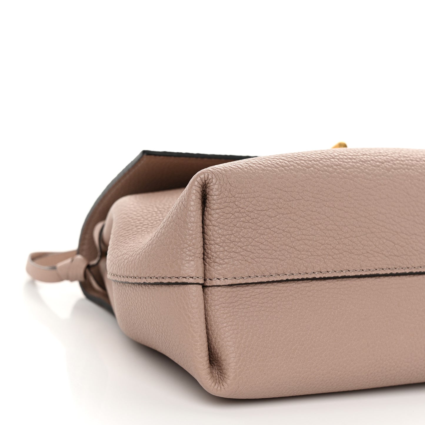 Buffalo Small VRing Chain Shoulder Bag Poudre