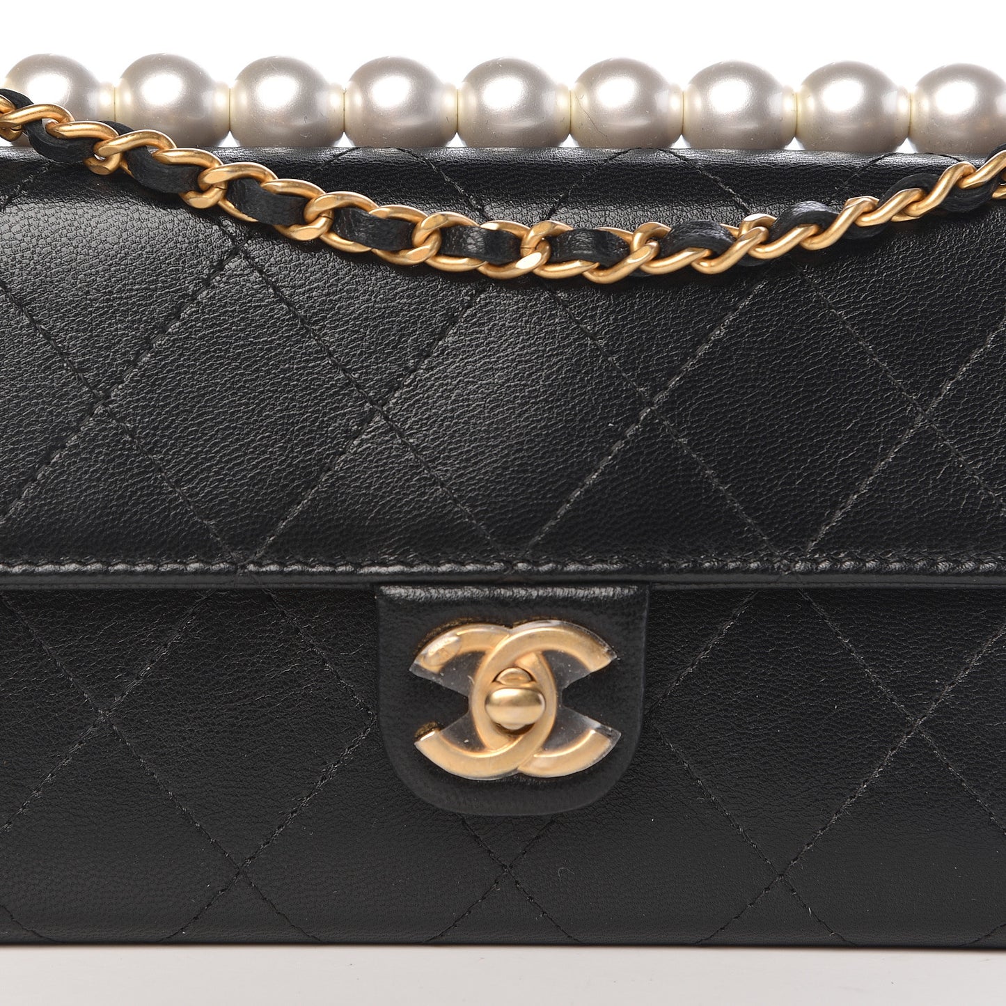 Goatskin Stitched Pearl Clutch With Chain Black