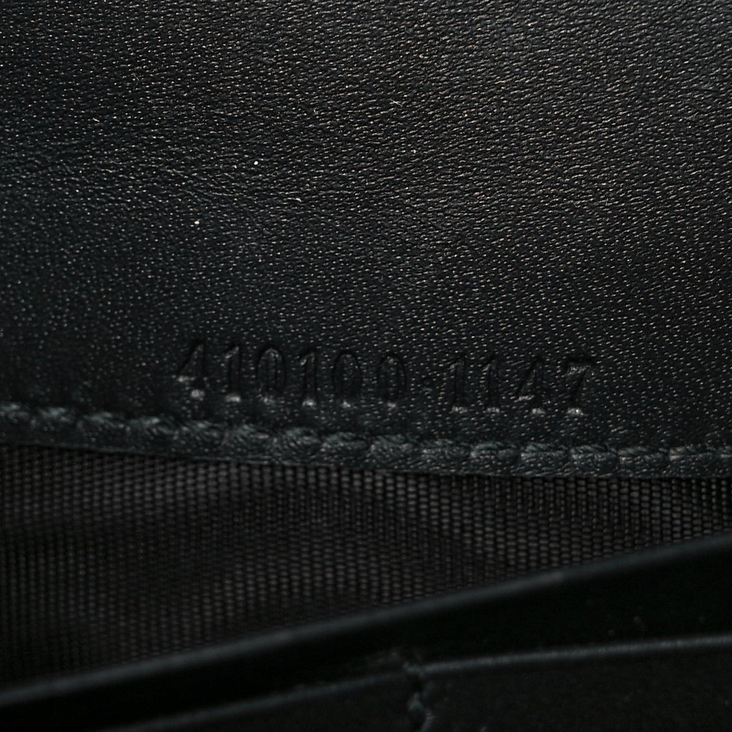 GG Supreme Monogram Bees Continental Wallet Beige Oro Black