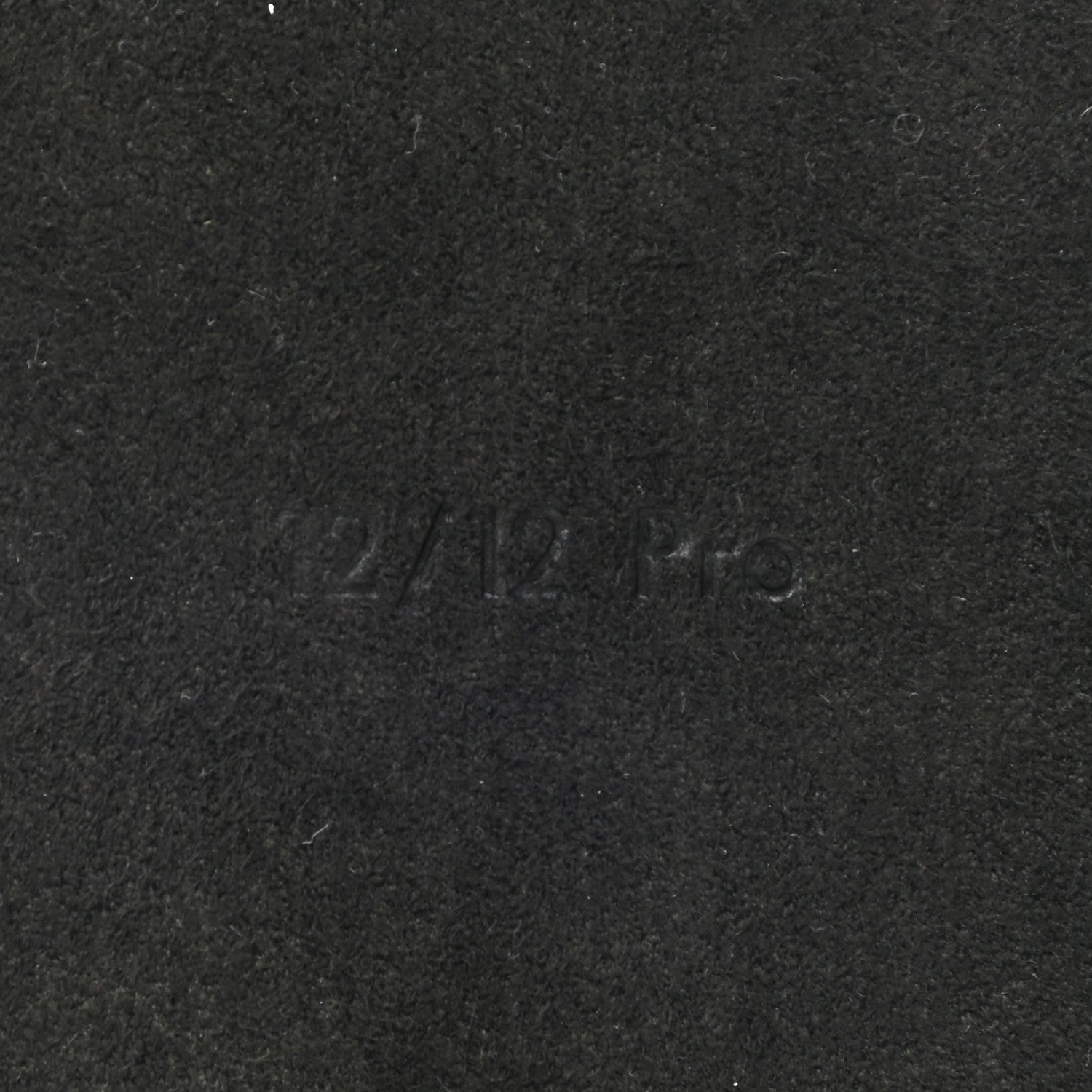 Louis Vuitton Monogram Dauphine iPhone 12/12 Pro Bumper 7 of 7