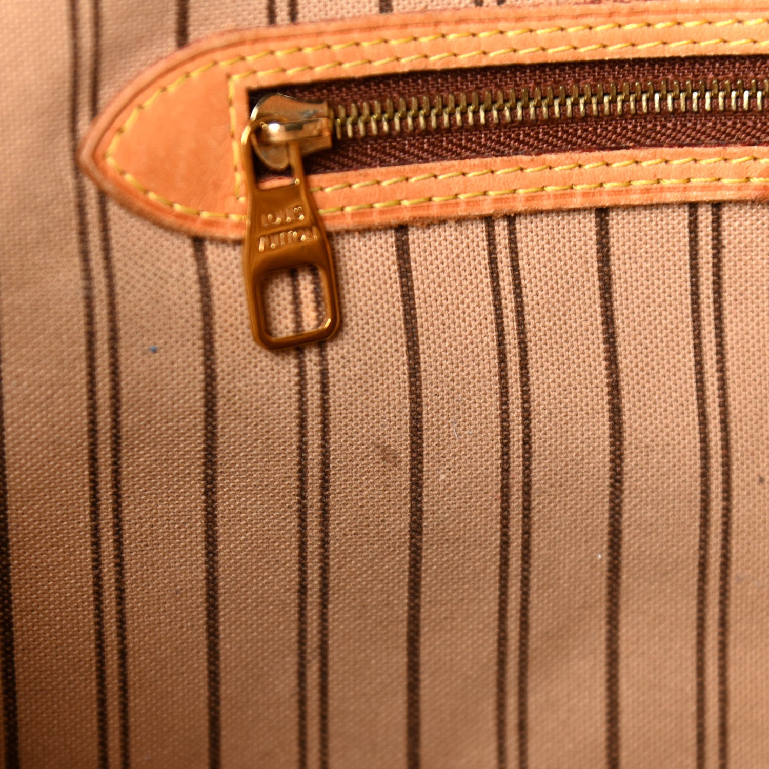 Louis Vuitton Monogram Delightful MM 25 of 27