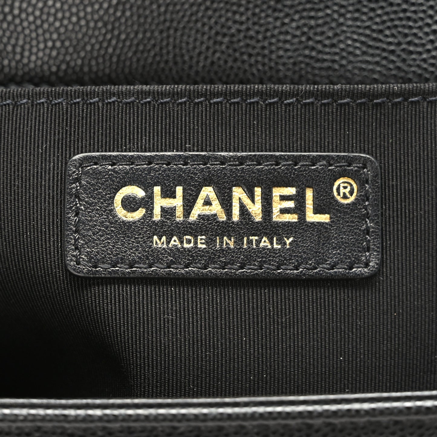 Caviar Quilted Medium Boy Flap Black