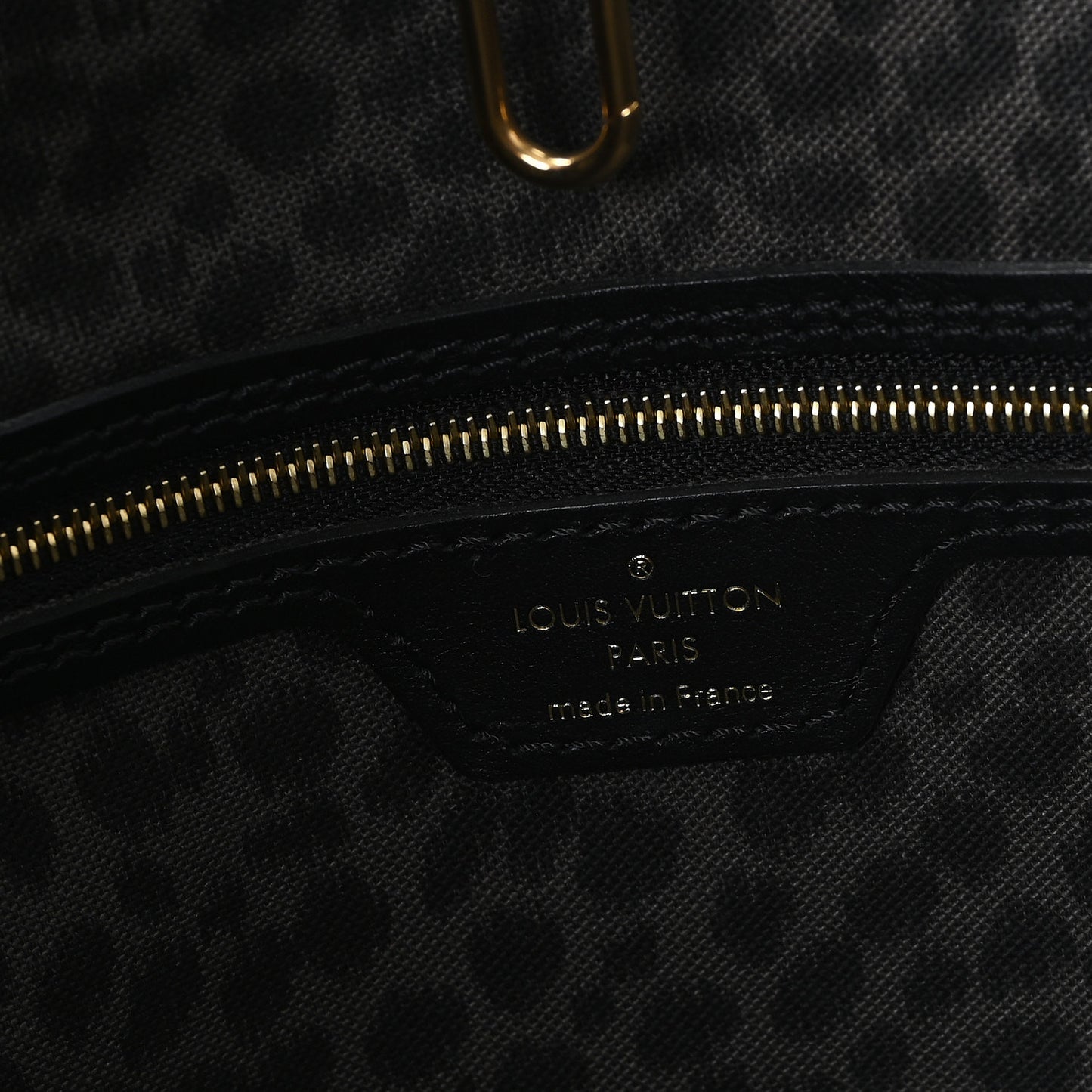 Monogram Giant Wild at Heart Neverfull MM Black