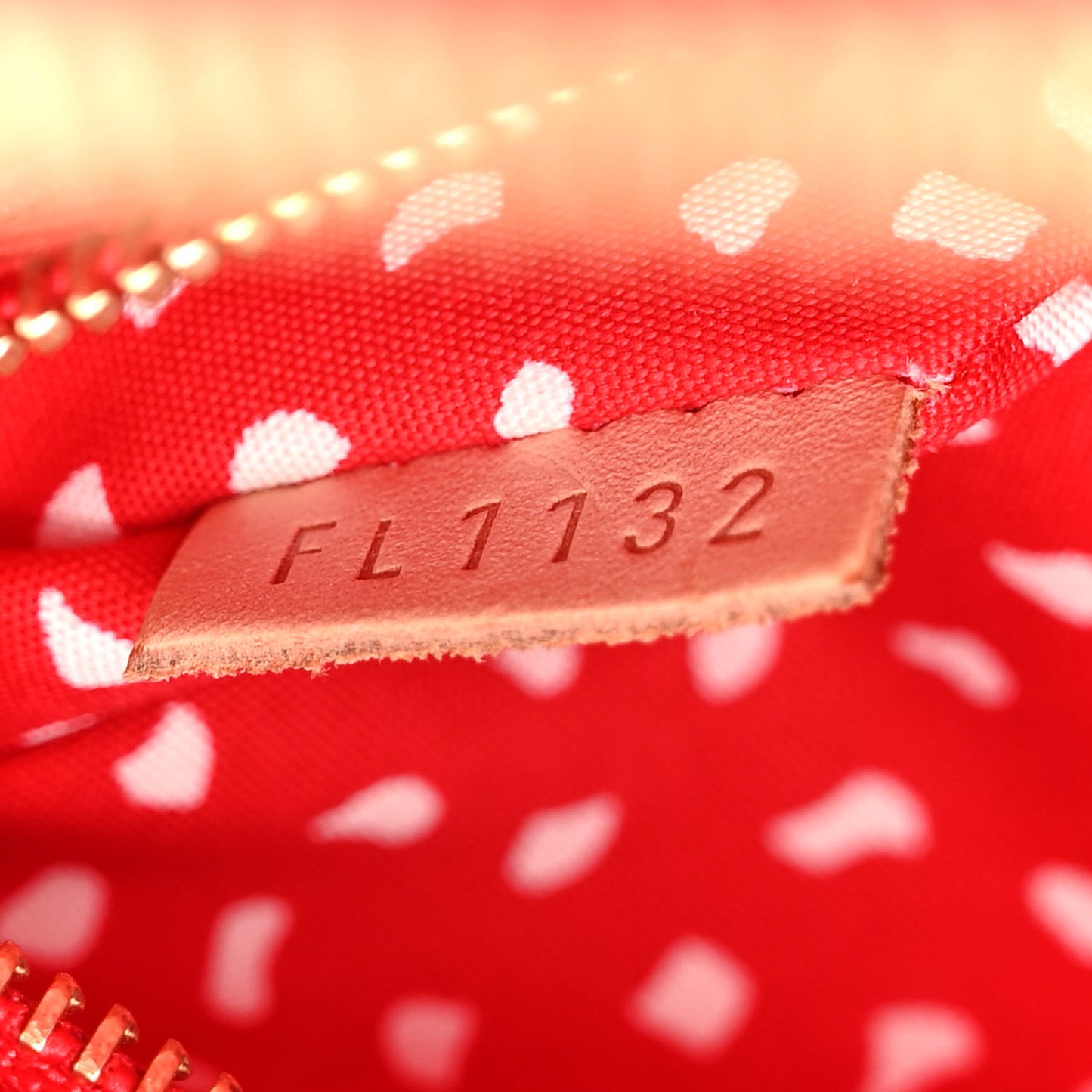 Vernis Kusama Infinity Dots Lockit MM Red