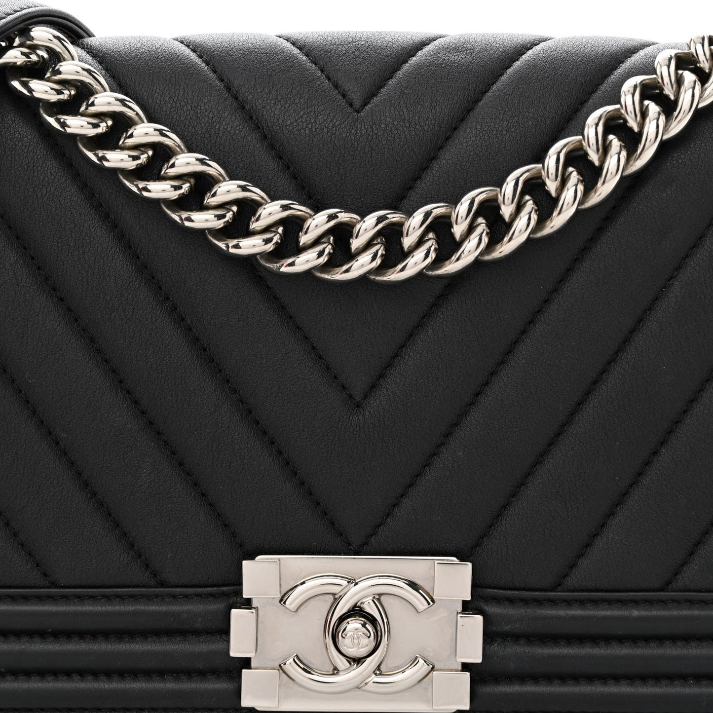 Calfskin Chevron Quilted Medium Boy Flap Black
