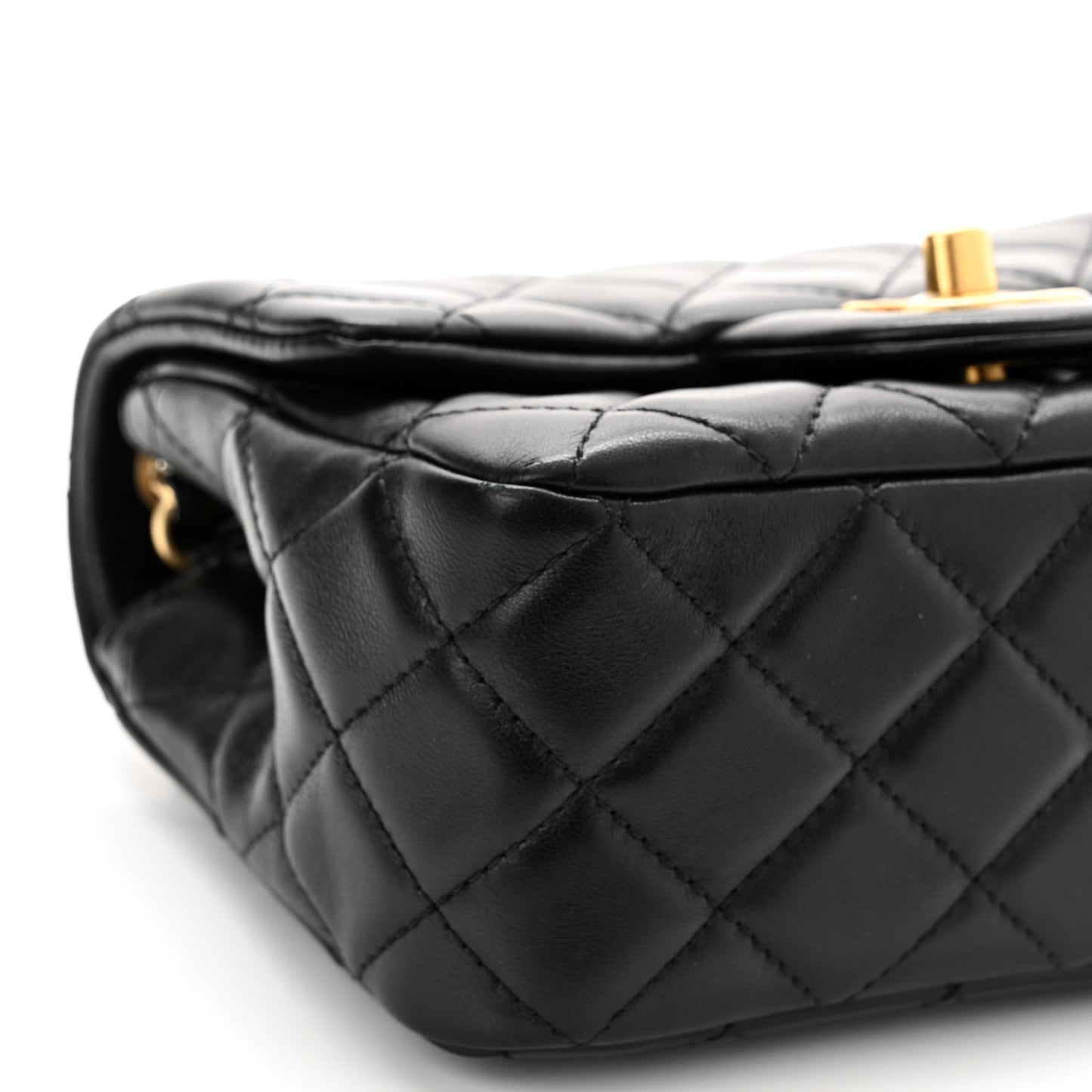 Lambskin Quilted Mini Pearl Crush Flap Black