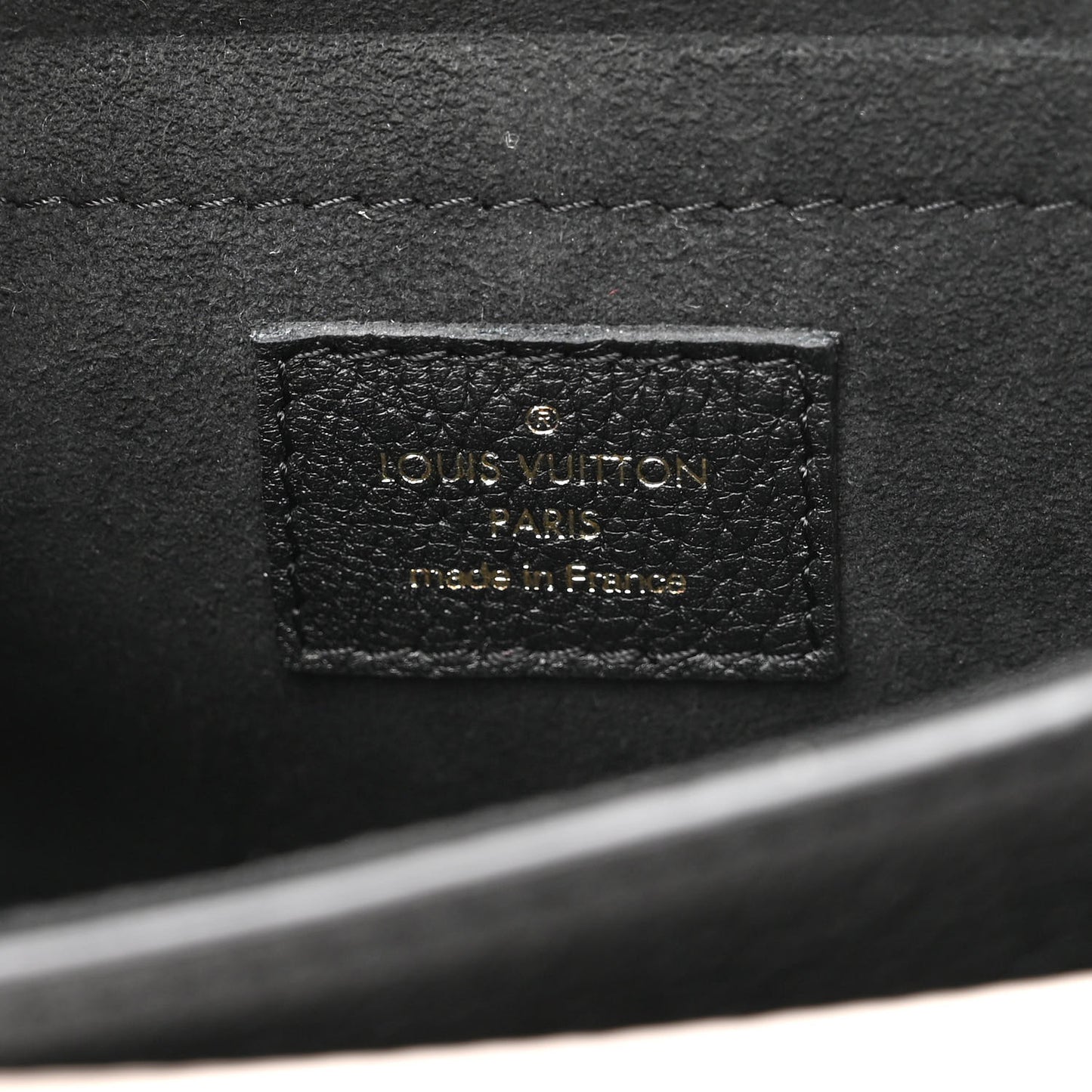 Grained Calfskin Lockme Tender Black