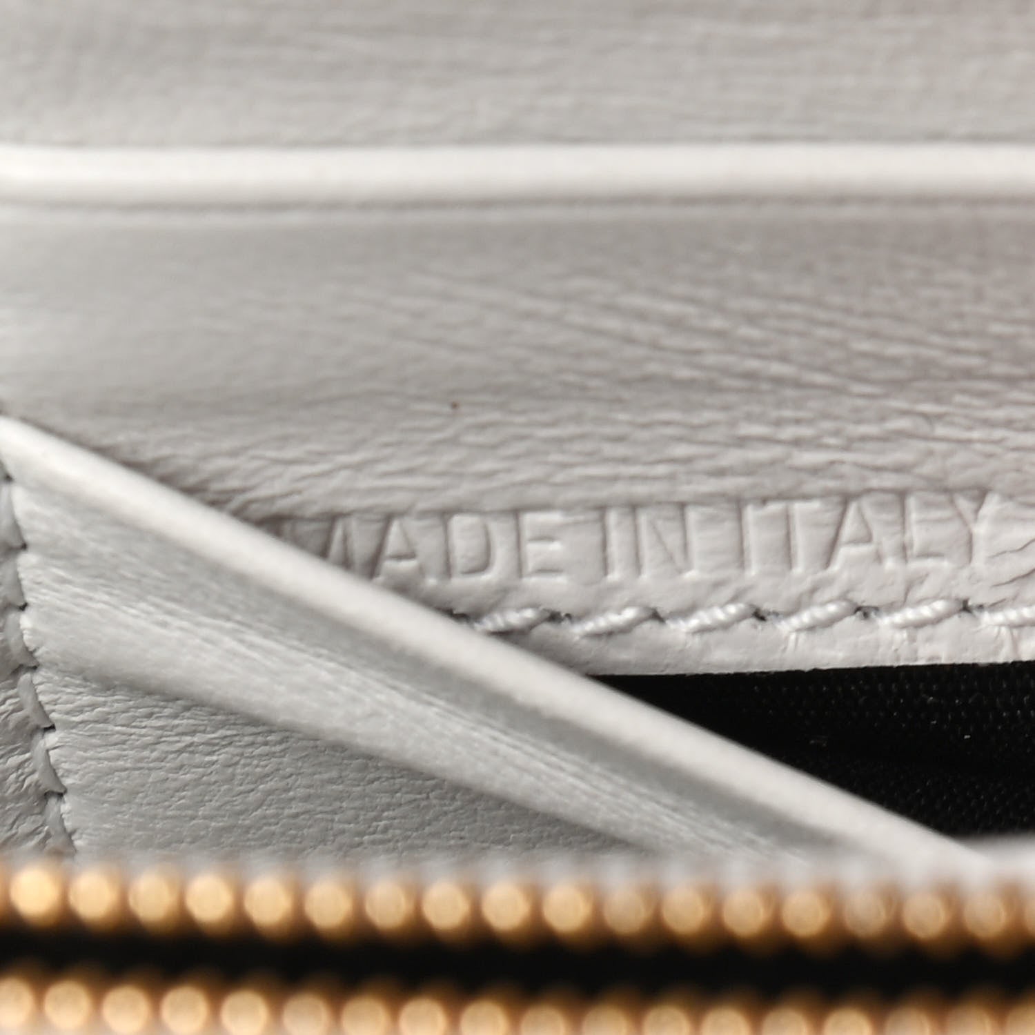 Balenciaga Shiny Calfskin Crocodile Embossed Hourglass Chain Bag White 8 of 10
