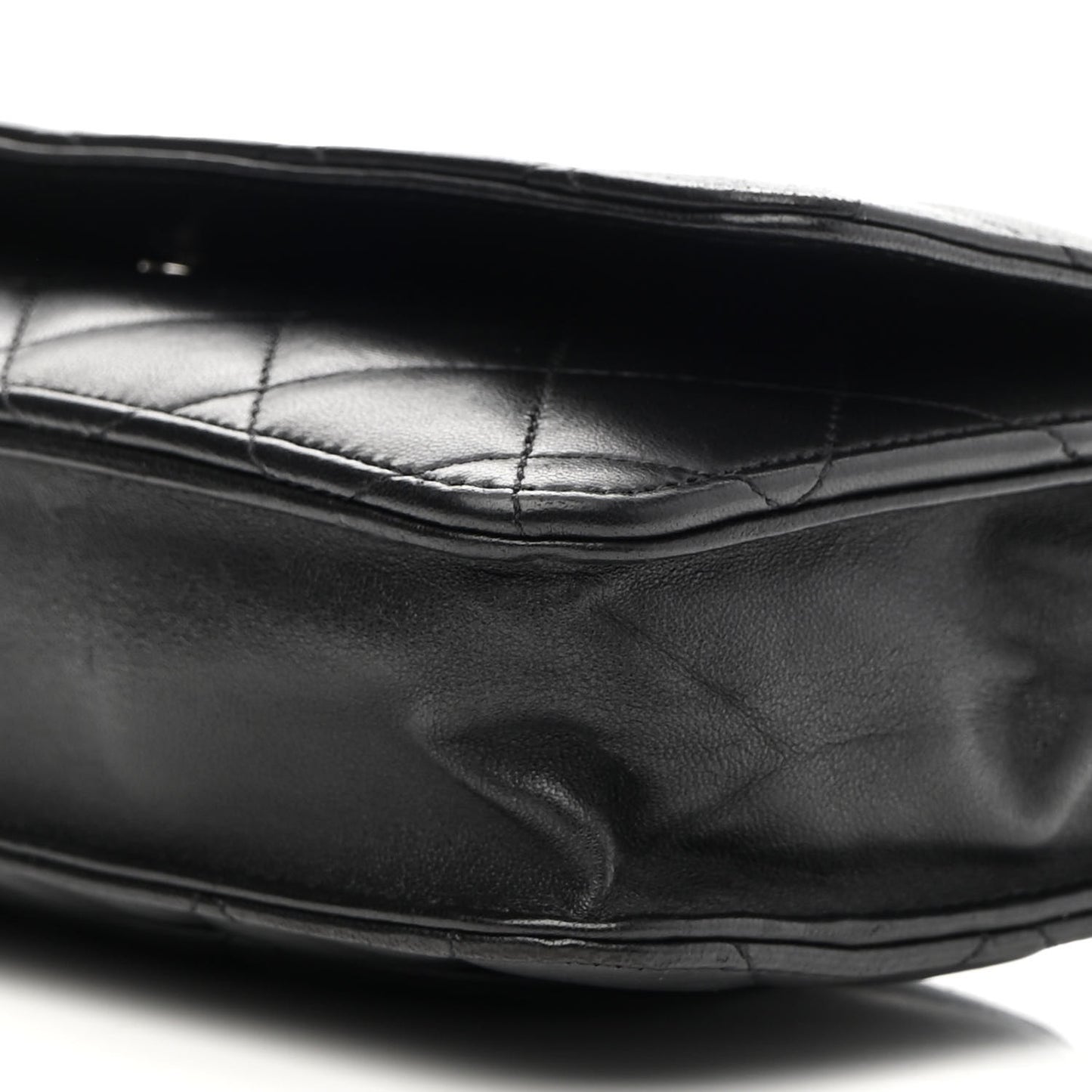 Lambskin Quilted Wallet On Chain WOC Black