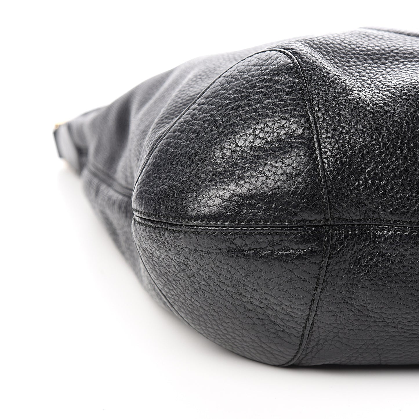 Pebbled Calfskin Medium Soho Chain Hobo Black