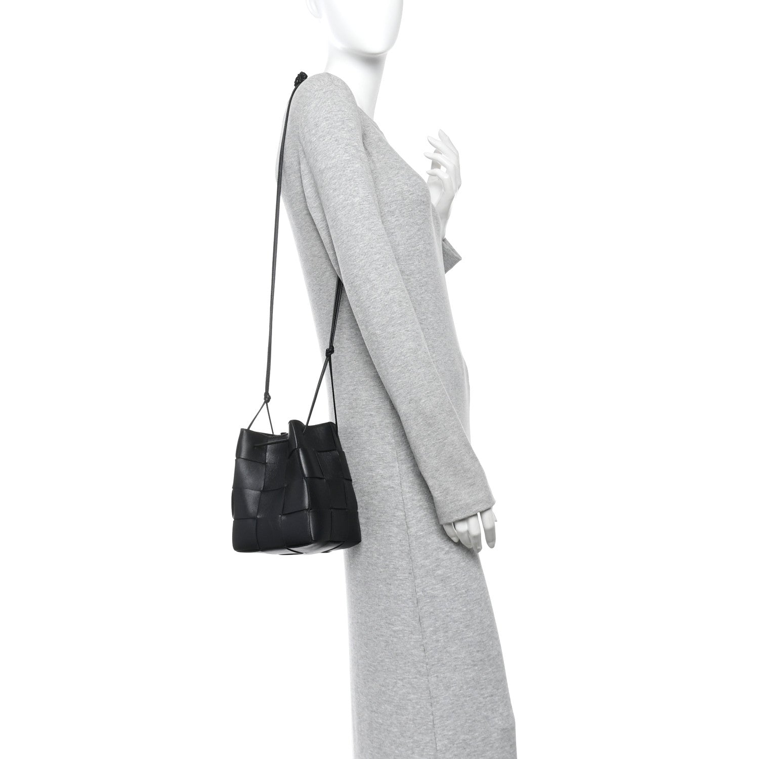 Bottega Veneta Nappa Maxi Intrecciato Small Cassette Bucket Bag Black 2 of 9