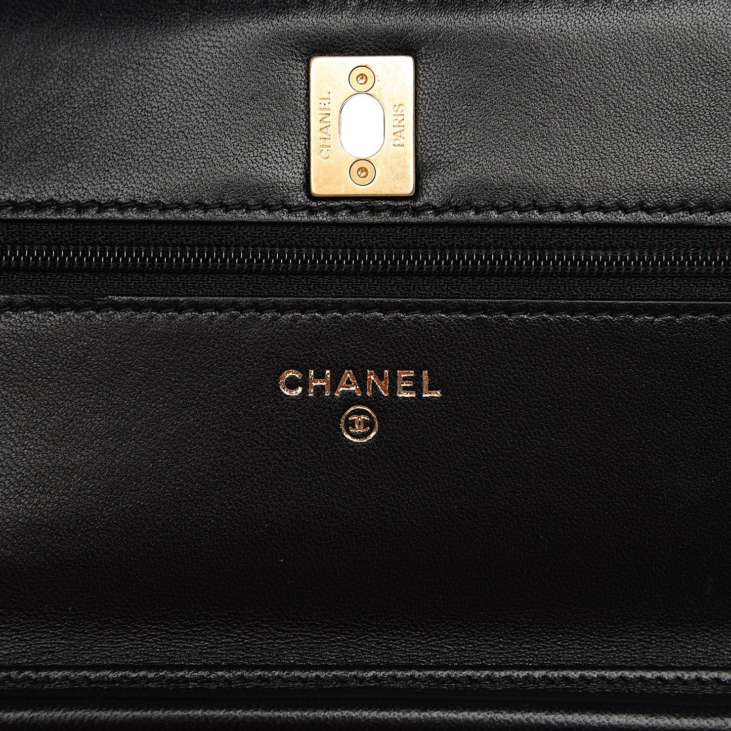 Lambskin Quilted CC Pearl Crush Wallet on Chain WOC Black