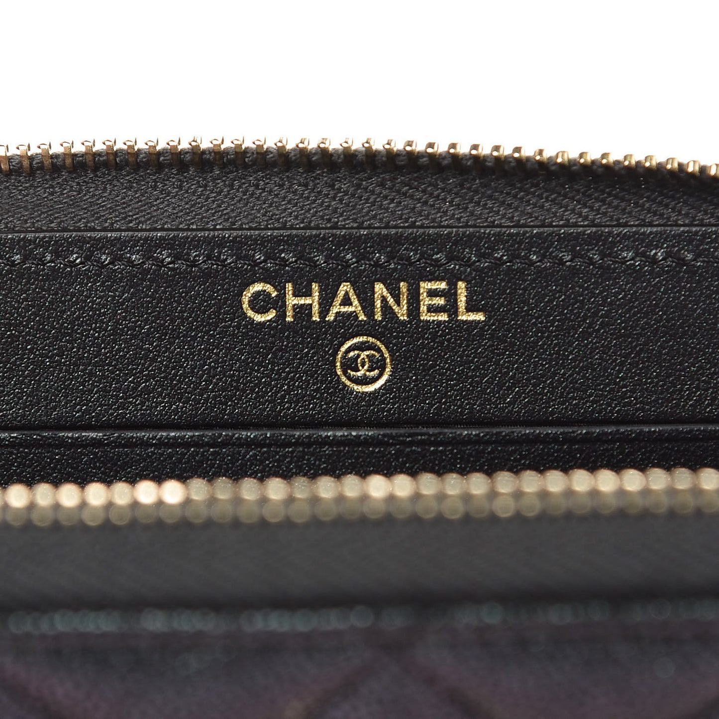 Iridescent Caviar Quilted Medium Zip Around Wallet Black