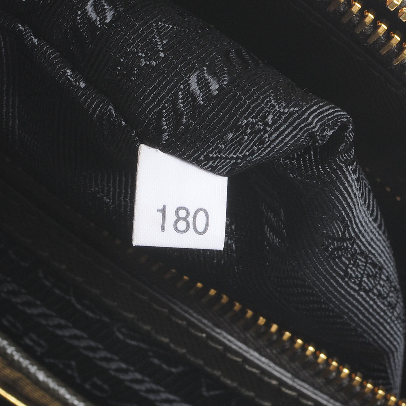 Saffiano Lux Tote Militare