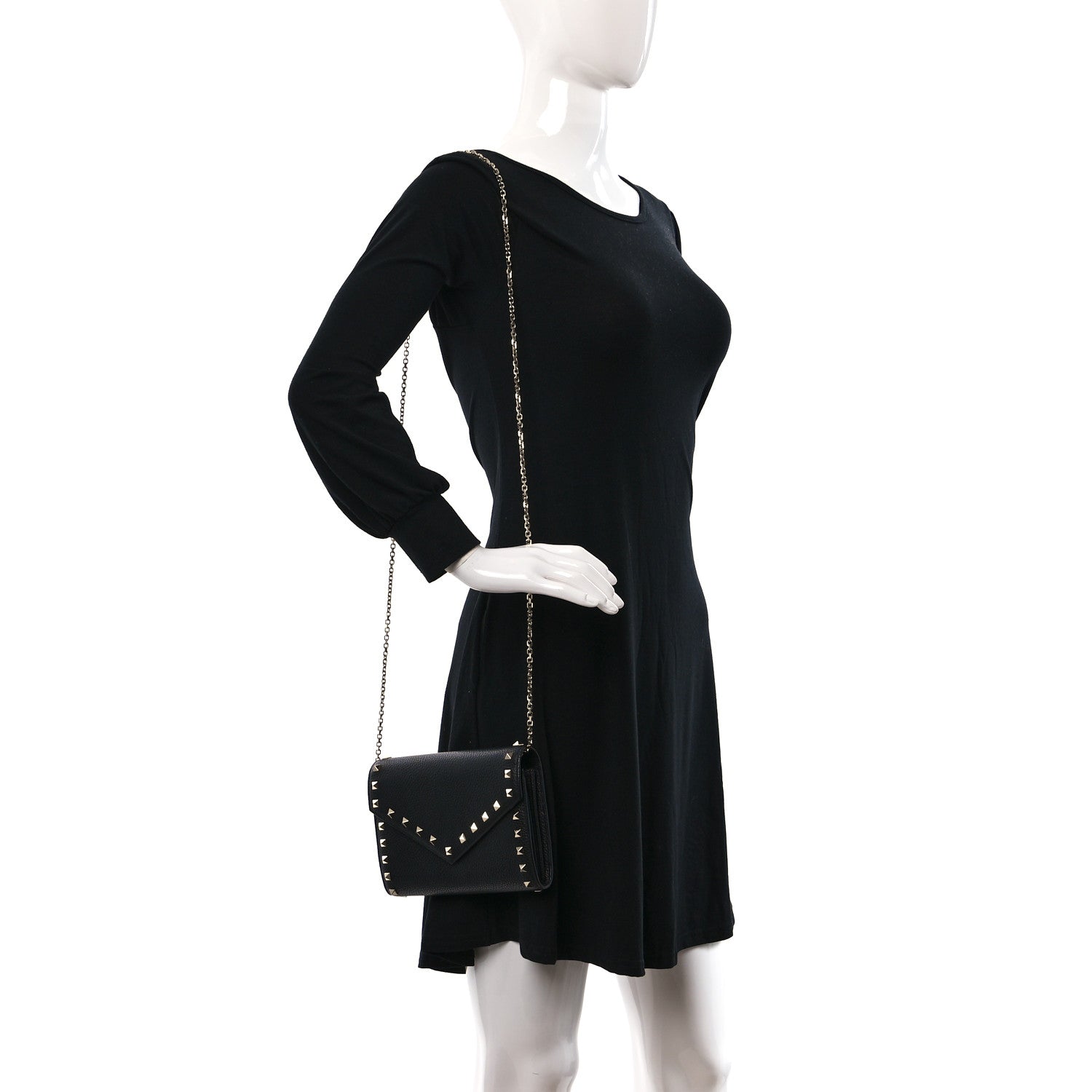 Valentino Garavani Pebbled Calfskin Rockstud Envelope Wallet On Chain Black 2 of 8