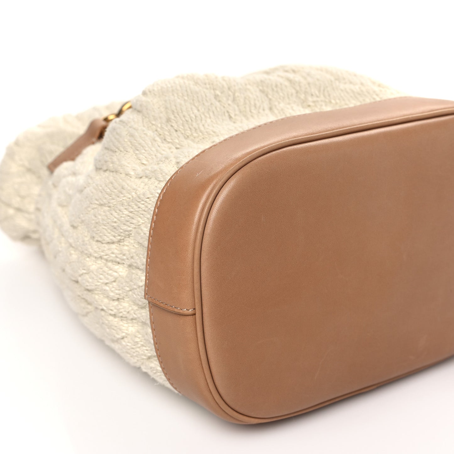 Calfskin Tessuto Treccia Knit Le Maillon Bucket Bag Soy Milk