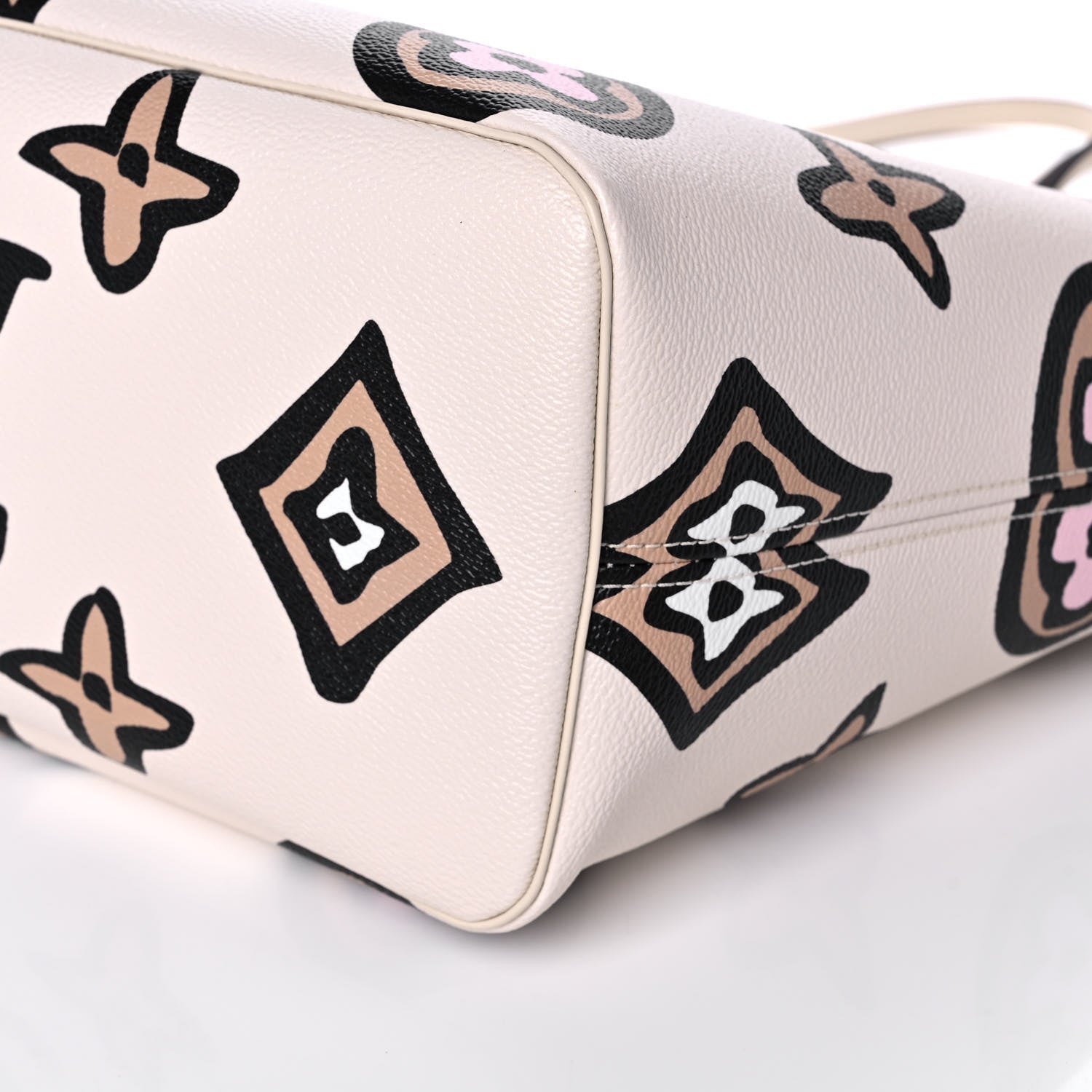 Louis Vuitton Monogram Giant Wild At Heart Neverfull MM Creme 11 of 11
