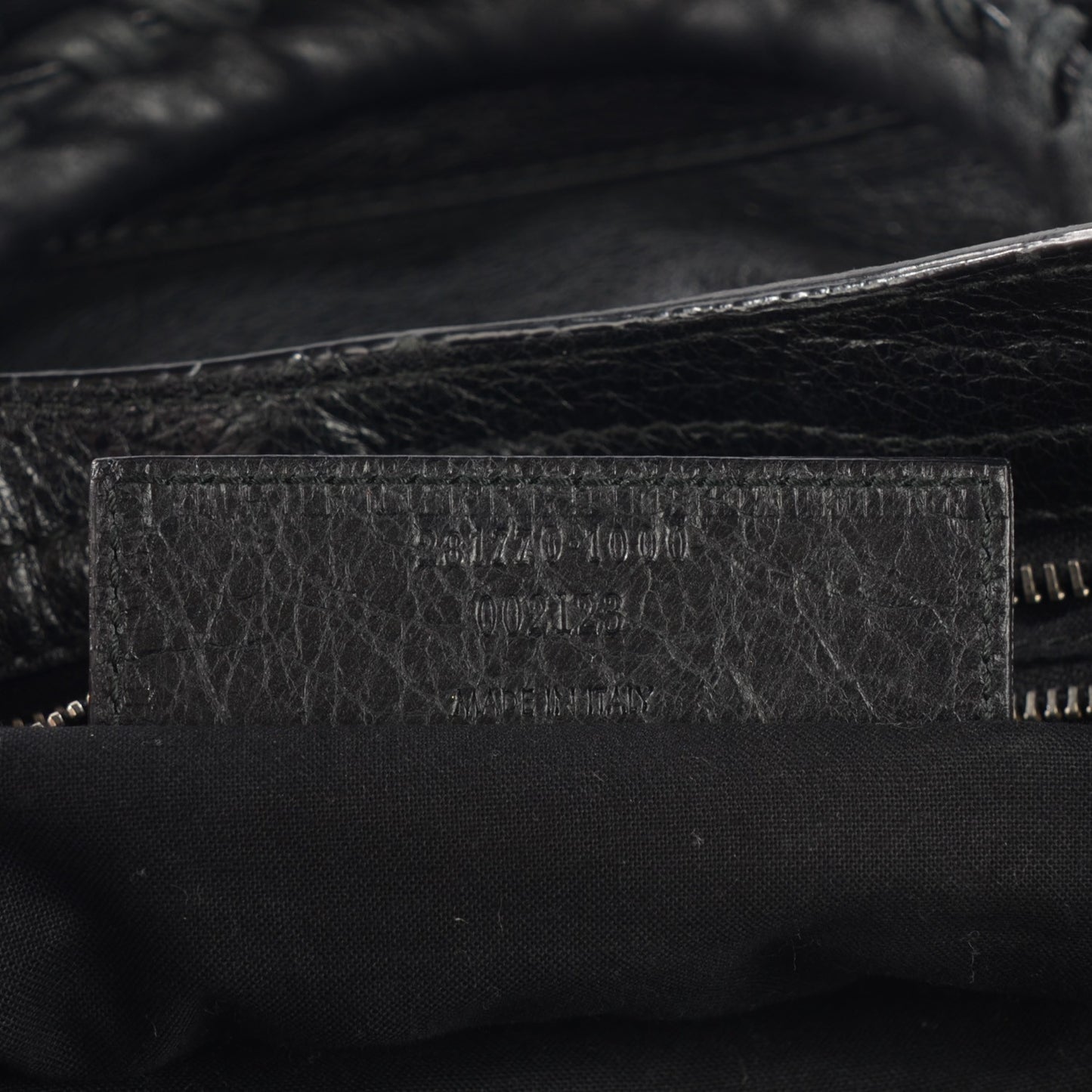 Agneau Giant 12 Silver Hardware City Black