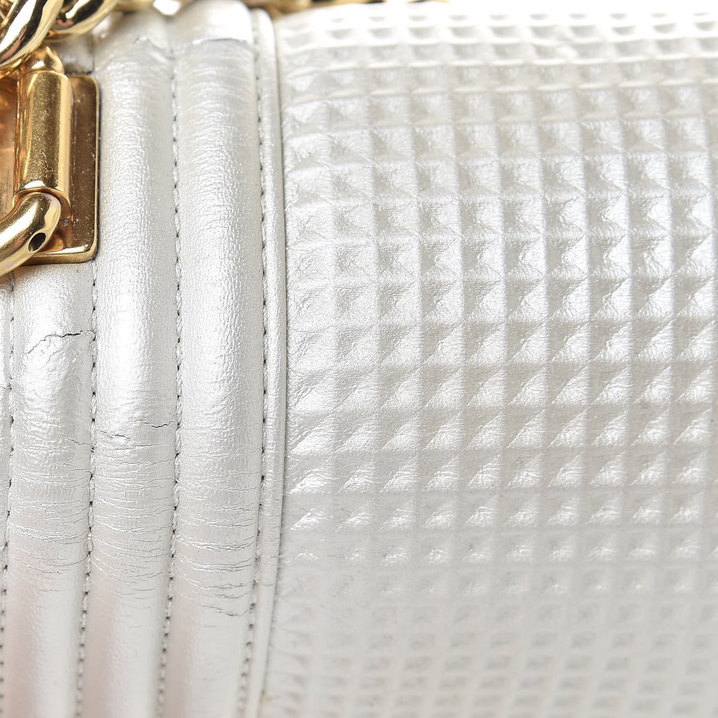 Lambskin Embossed Medium Boy Cube Flap White Red