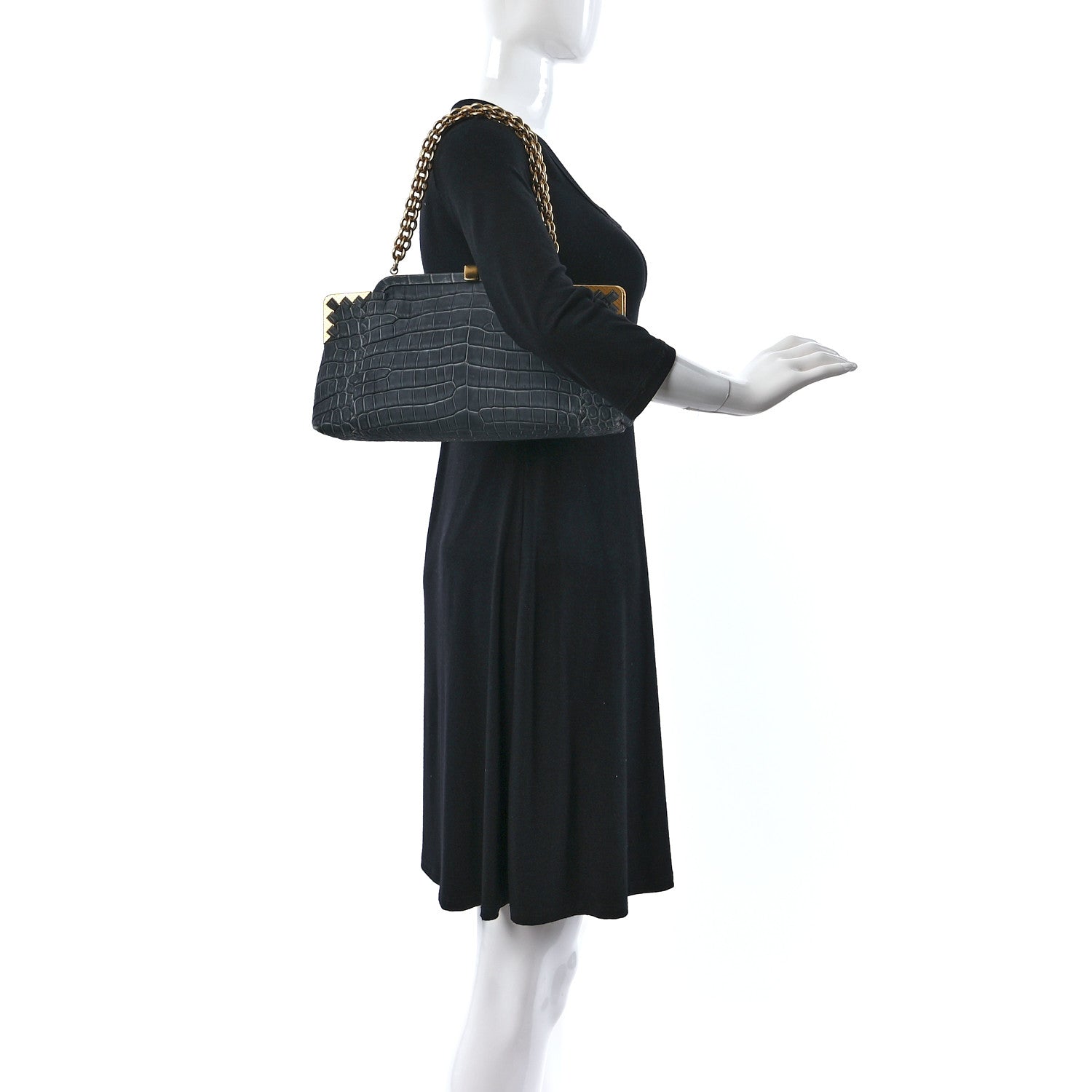 Bottega Veneta Crocodile Vendome Shoulder Bag Grey 3 of 8