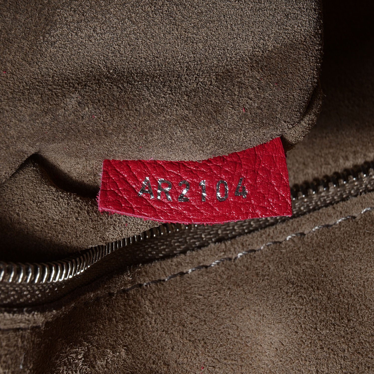 Louis Vuitton Veau Cachemire Soft Lockit MM Framboise 7 of 7