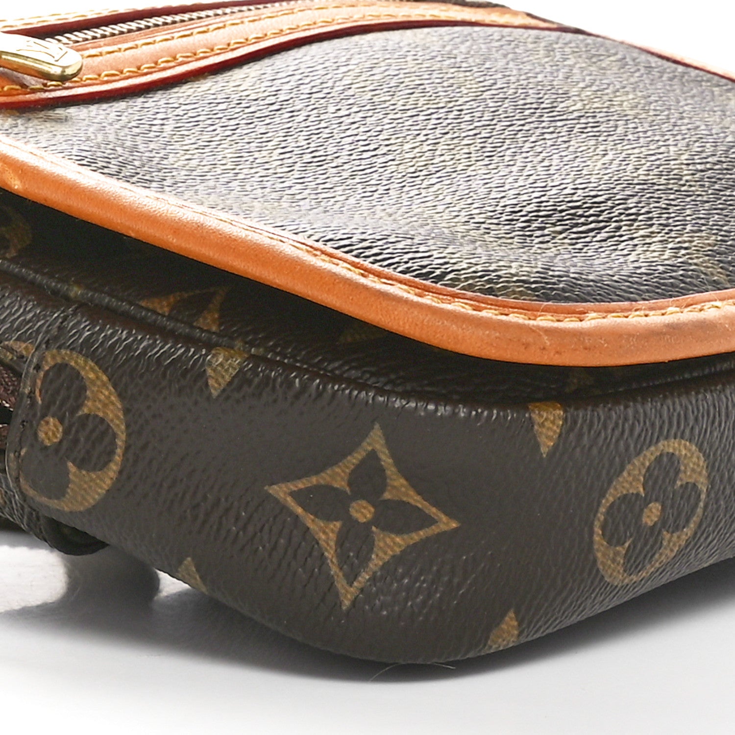 Louis Vuitton Monogram Bosphore Bum Bag 9 of 10