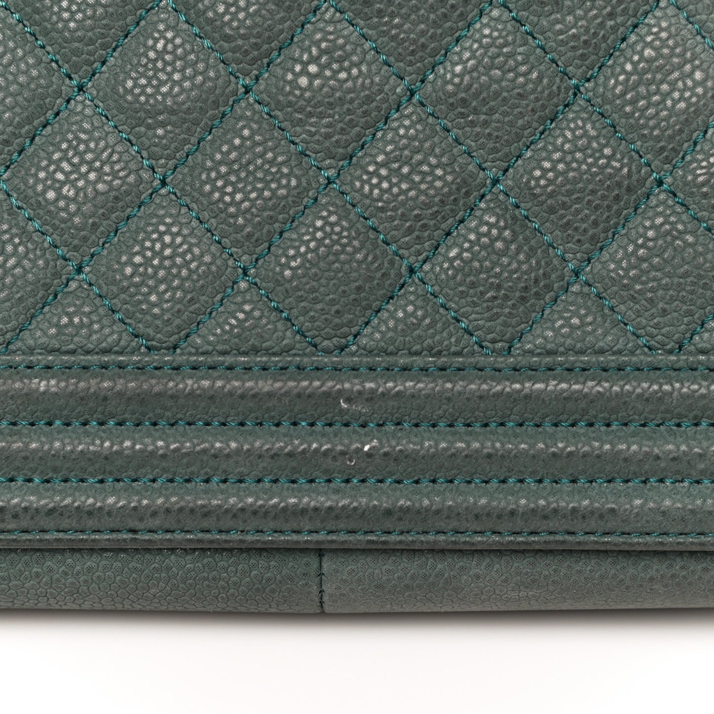 Iridescent Caviar Quilted Medium Boy Flap Green