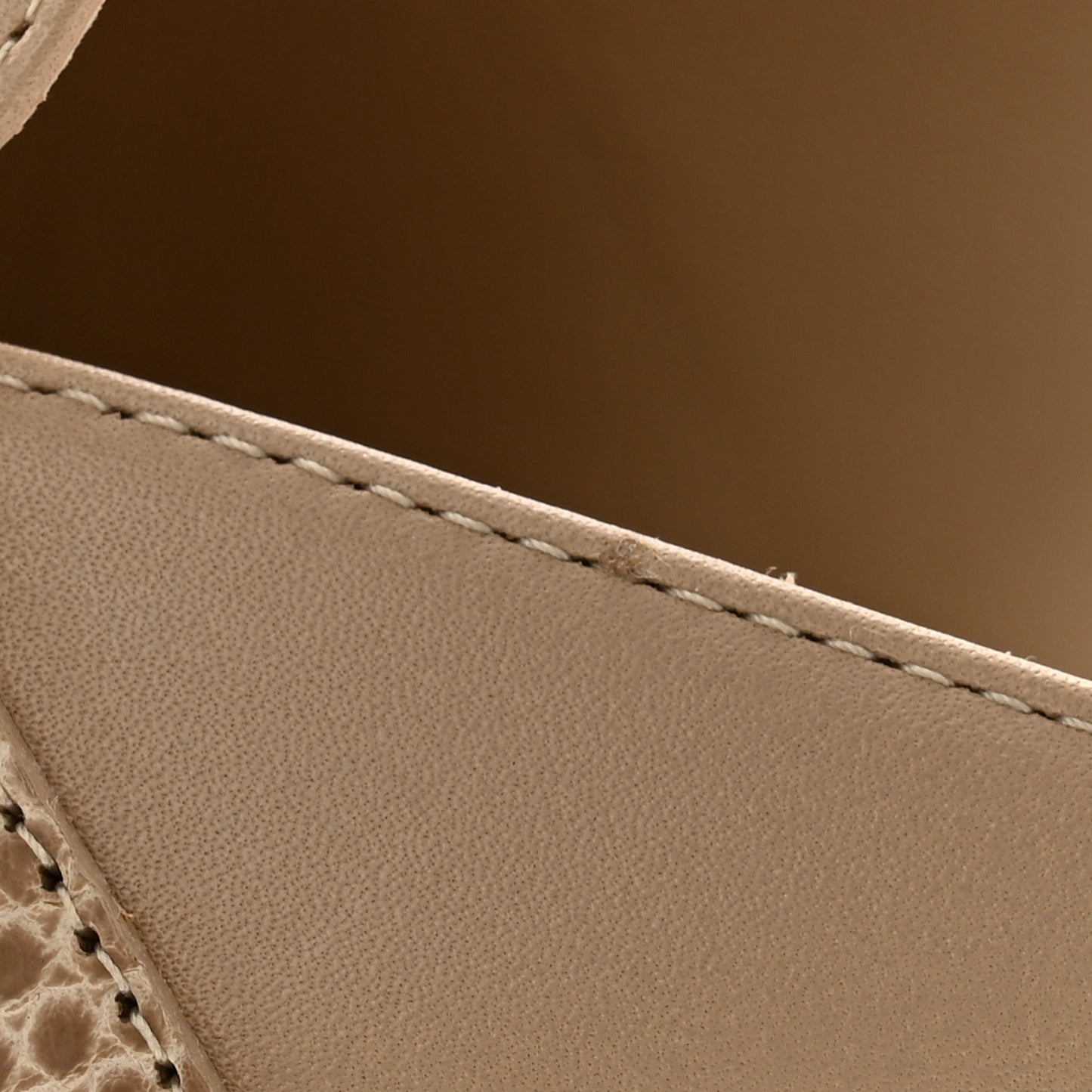 Shiny Lizard Calfskin Oz Mules 38 Beige Sarrazin