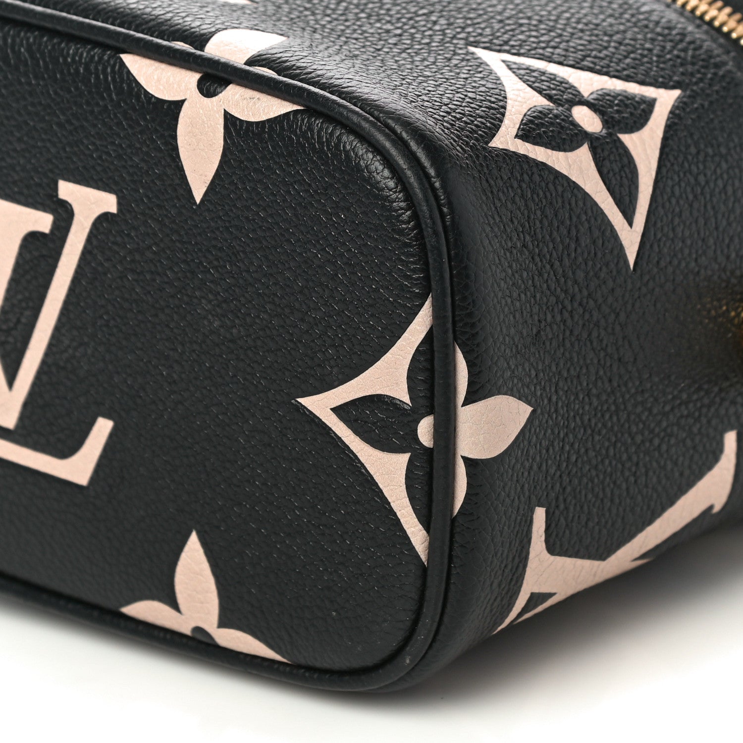 Louis Vuitton Empreinte Monogram Giant Vanity PM Black Beige 9 of 9