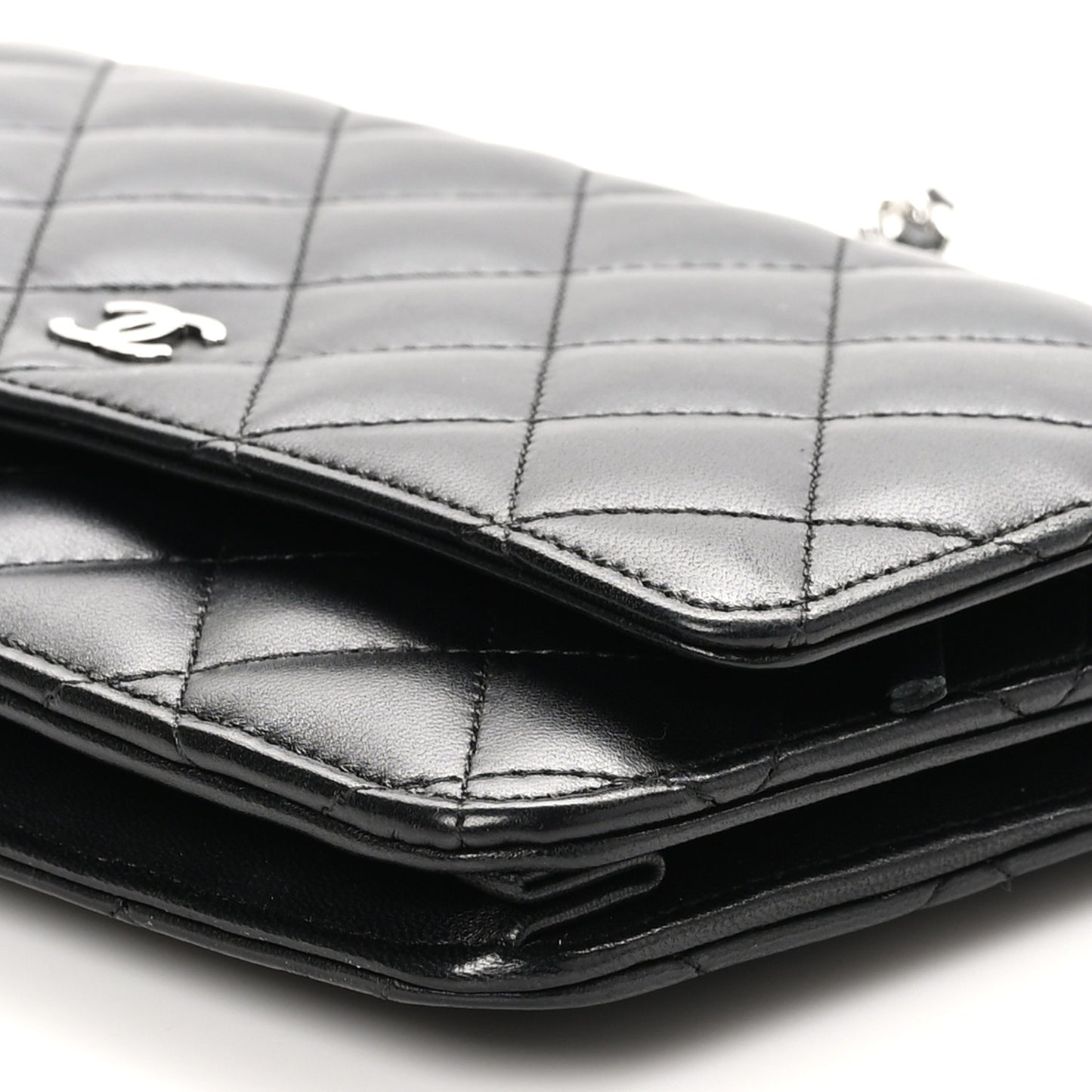 Lambskin Quilted Wallet On Chain WOC Black