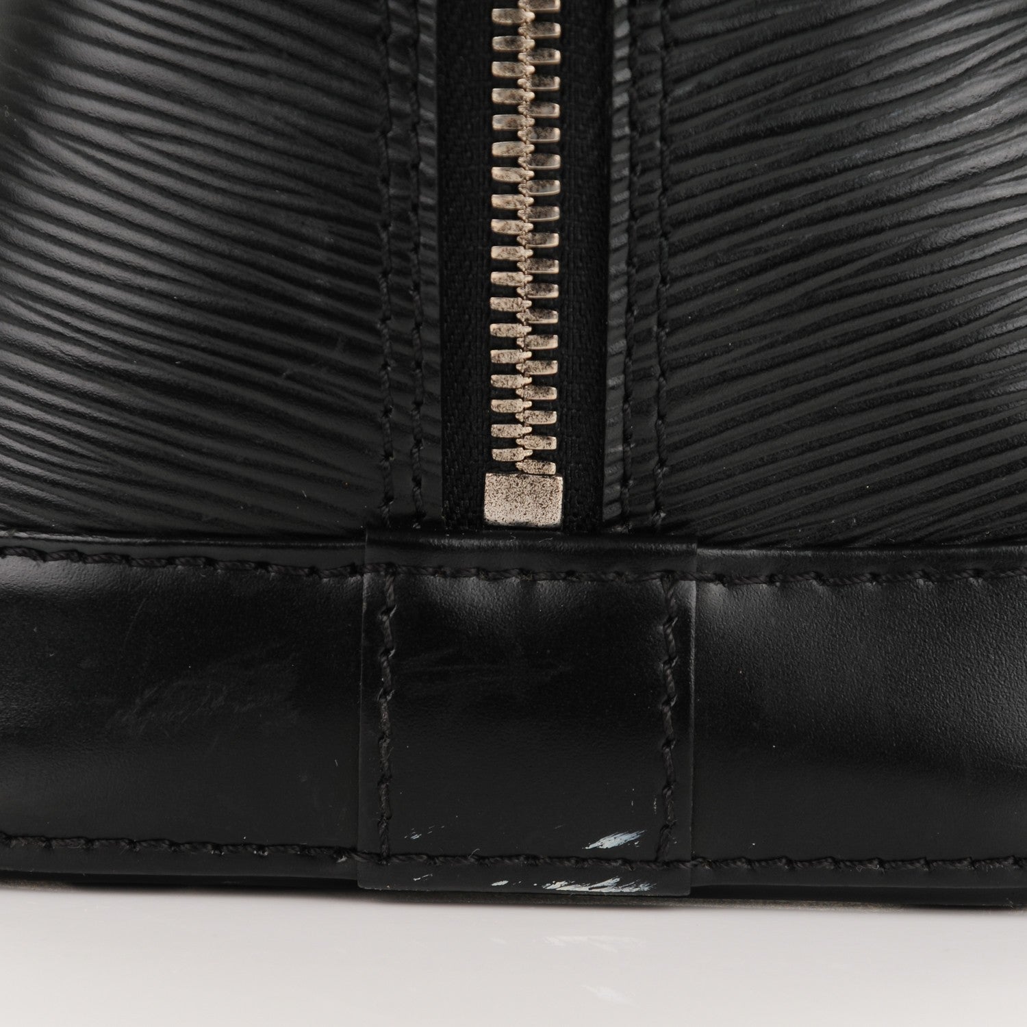 Louis Vuitton Epi Alma PM Black 6 of 8