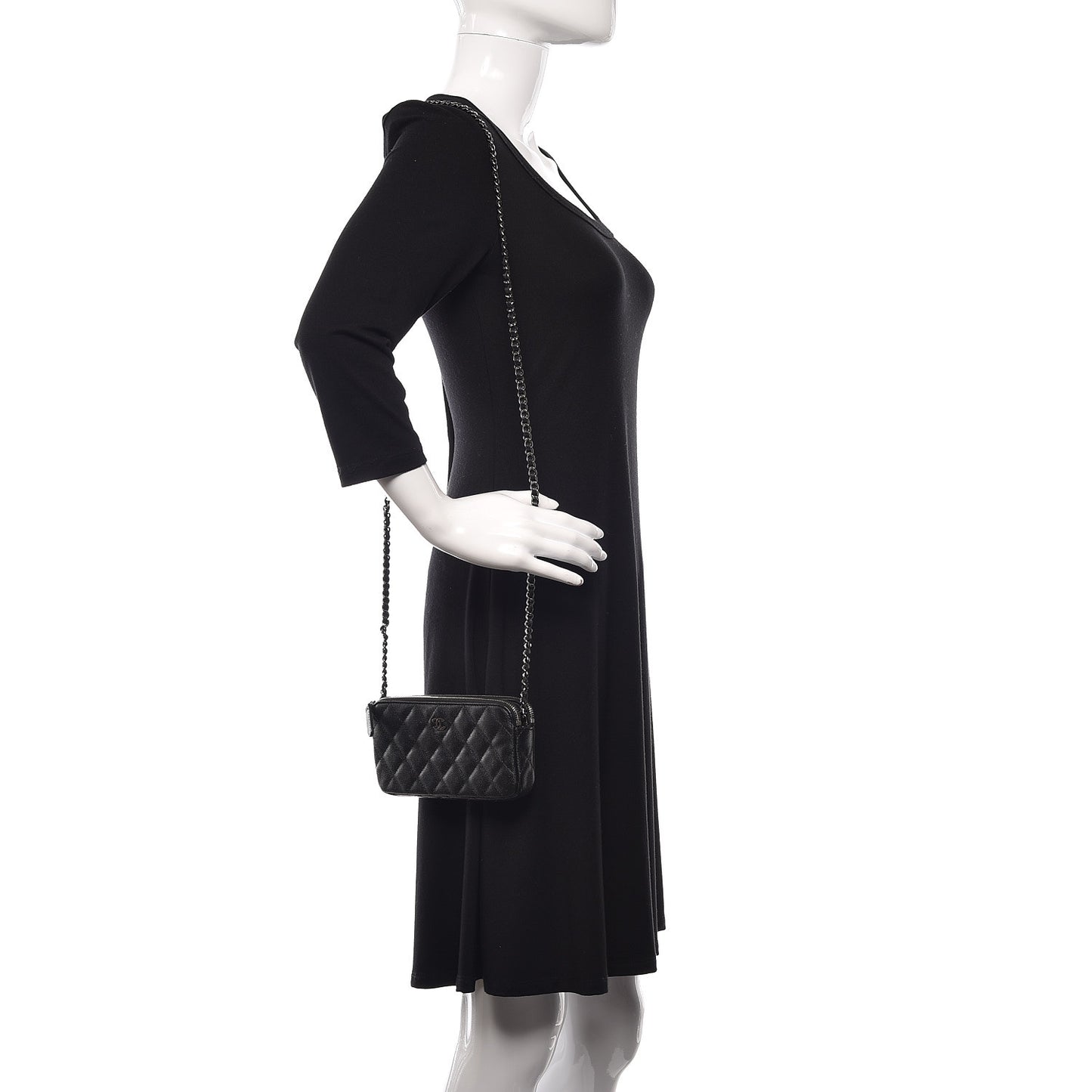 Iridescent Caviar Quilted Clutch With Chain Black